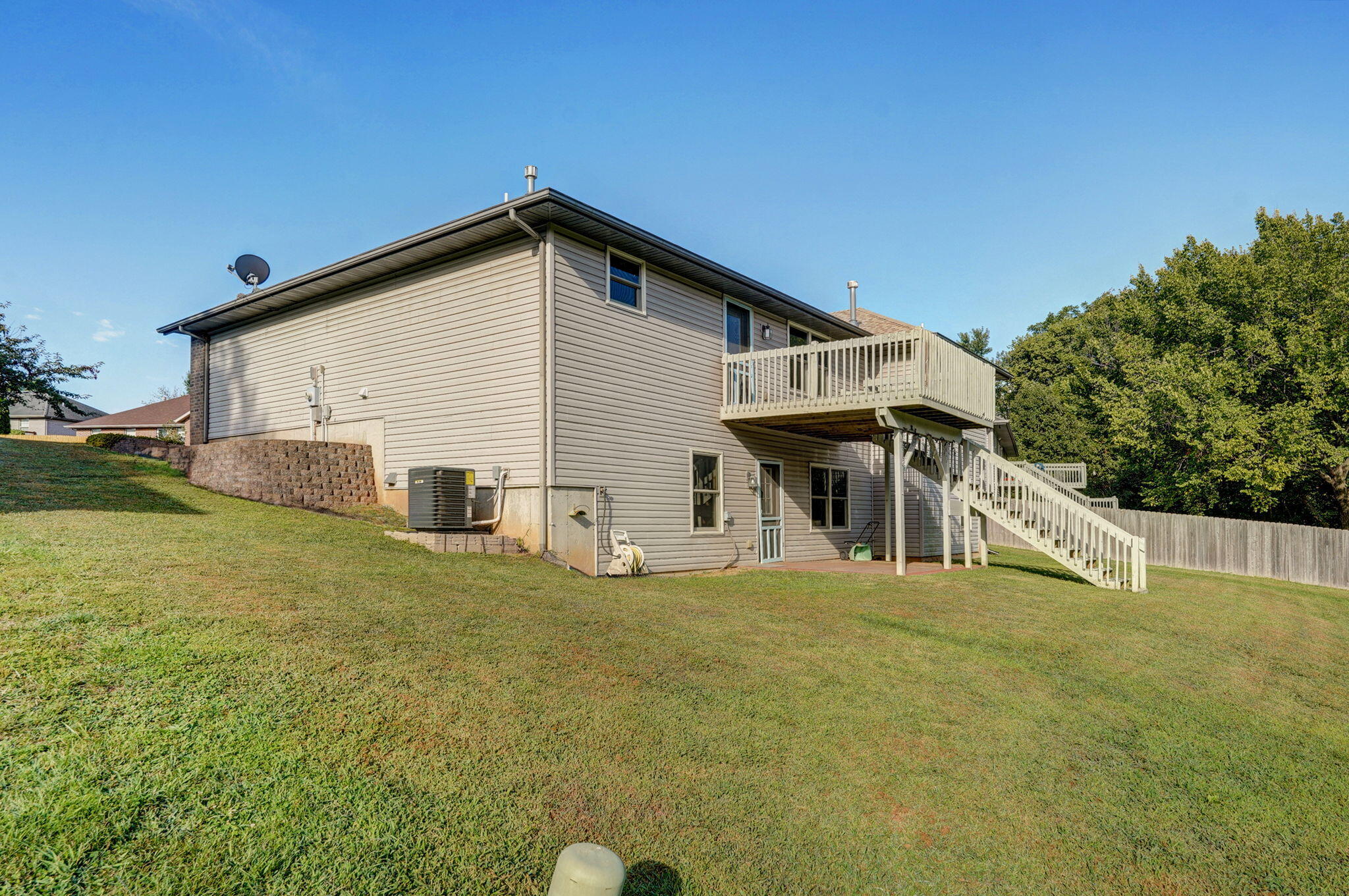 4320 South Eldon Avenue Property Photo 8