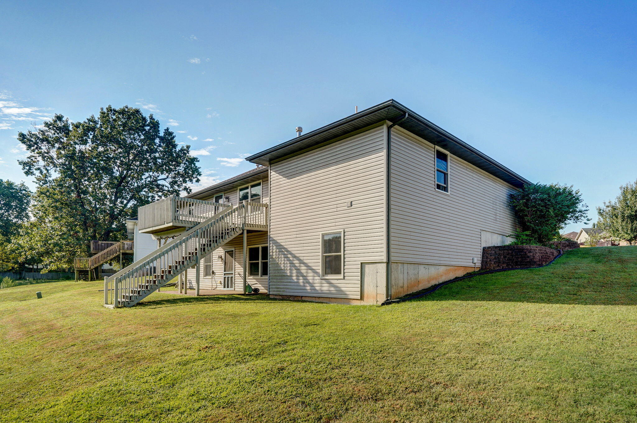 4320 South Eldon Avenue Property Photo 10