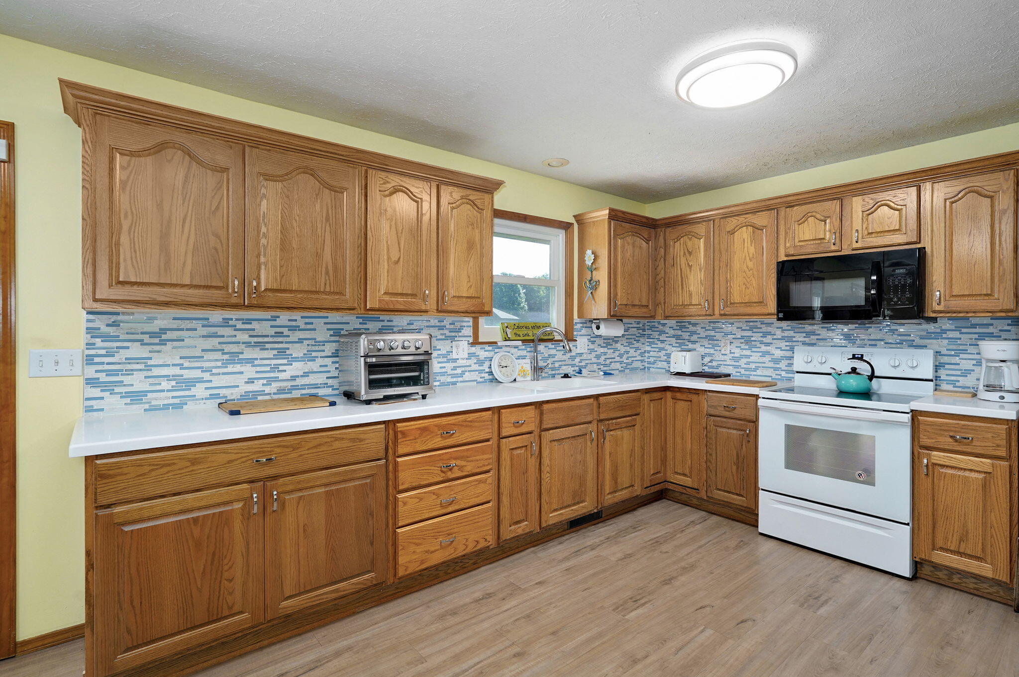 4320 South Eldon Avenue Property Photo 16