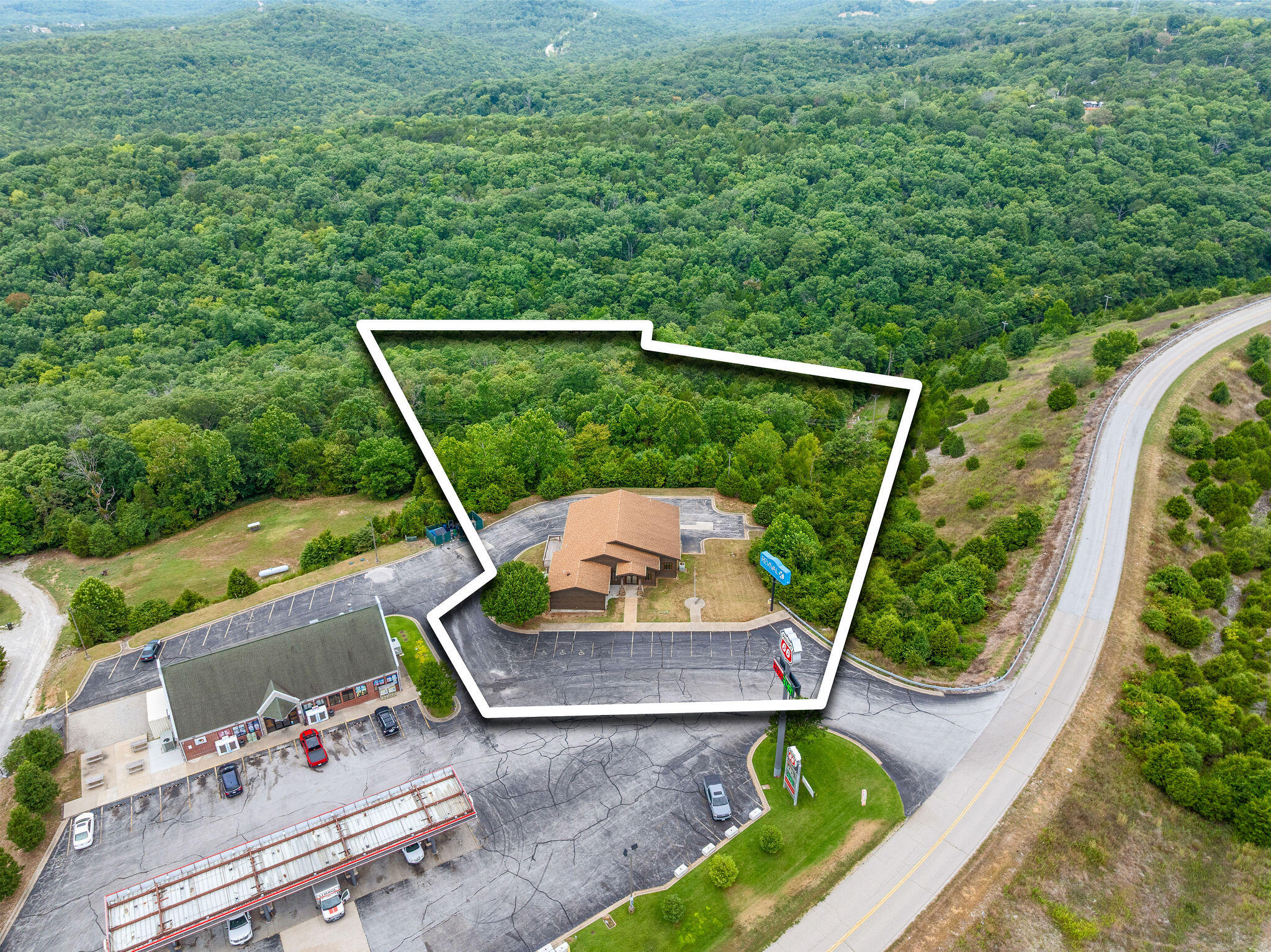 4910 Us Highway 65 Property Photo 5