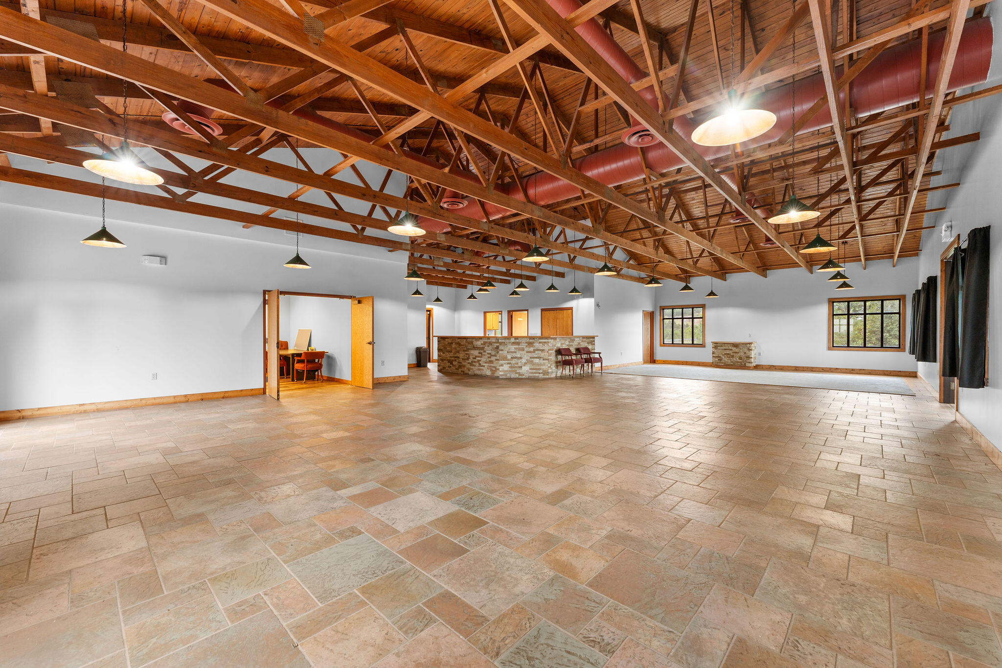 4910 Us Highway 65 Property Photo 8