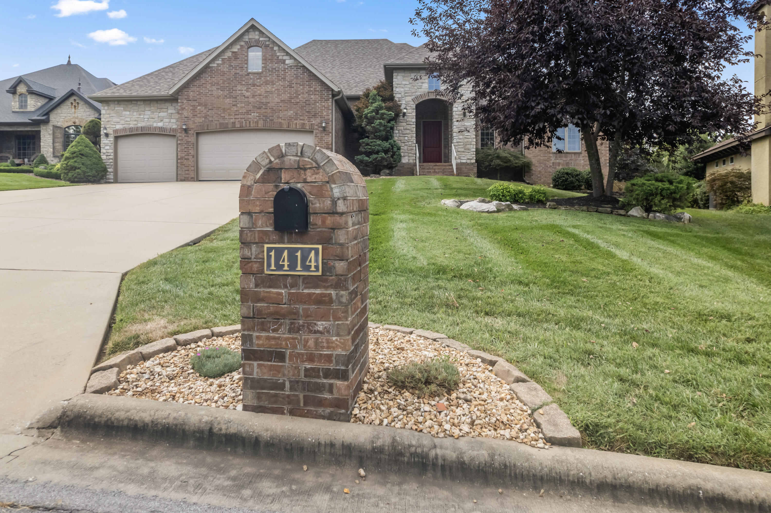 1414 East Wilder Drive Property Photo 3