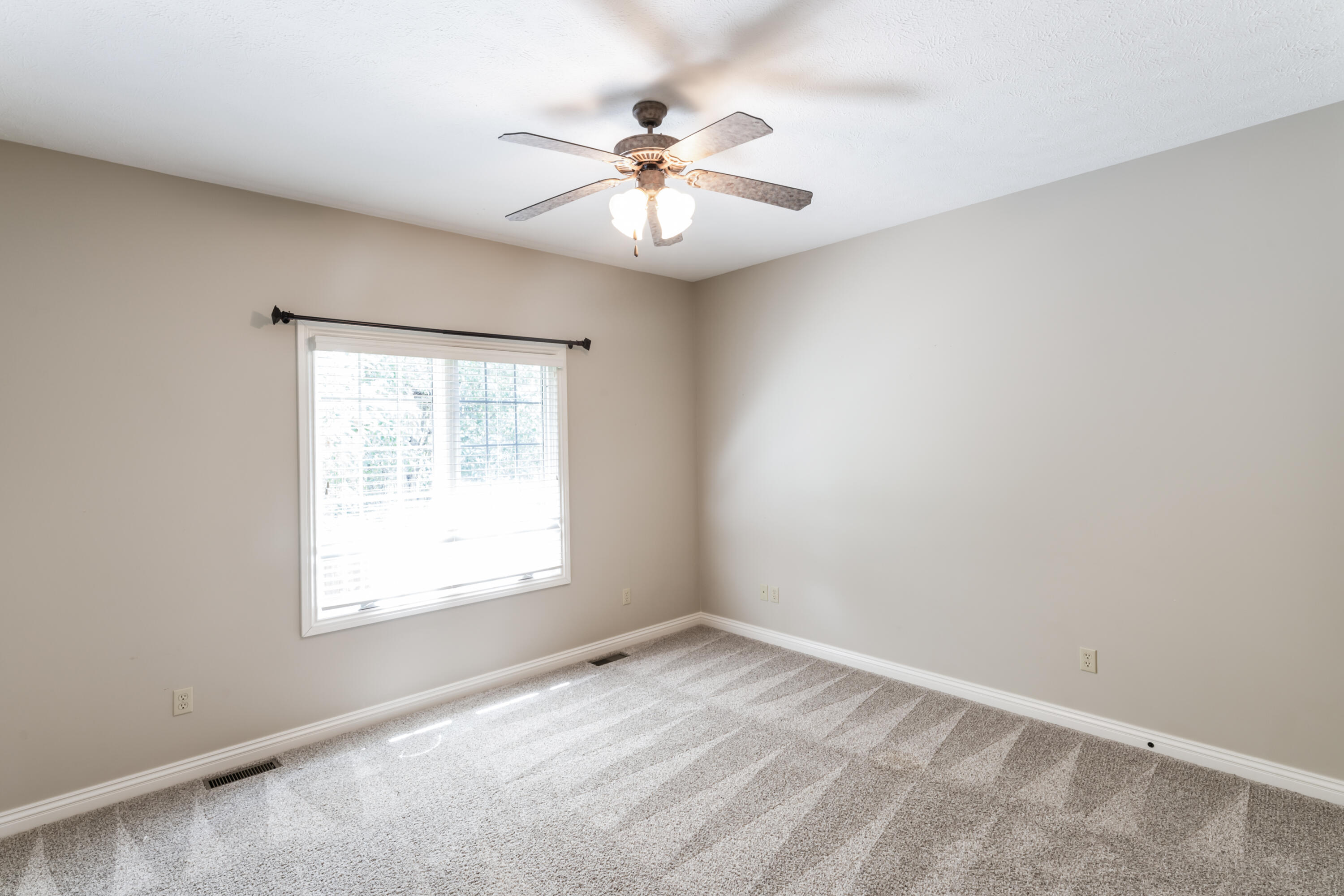 1414 East Wilder Drive Property Photo 28