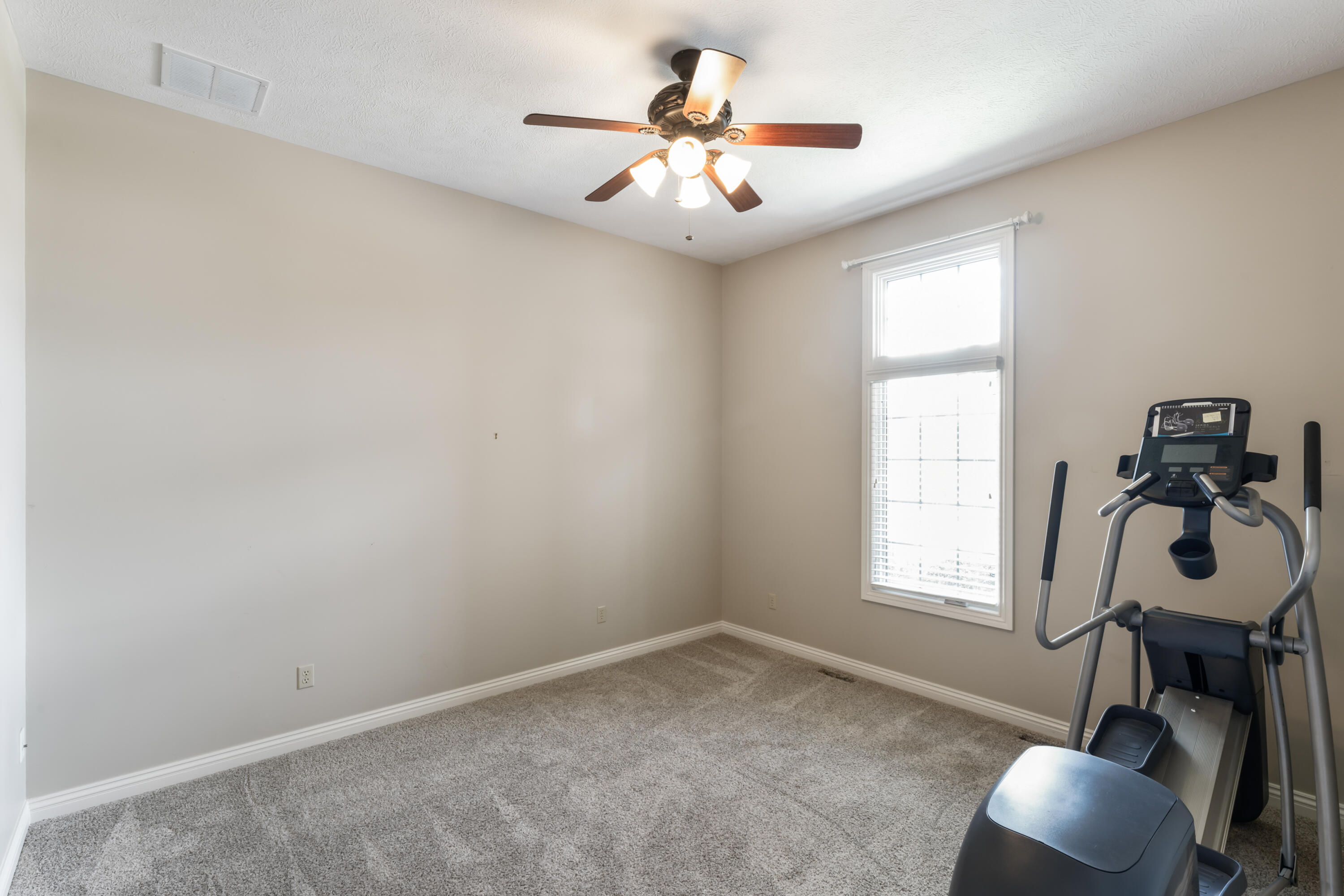 1414 East Wilder Drive Property Photo 32