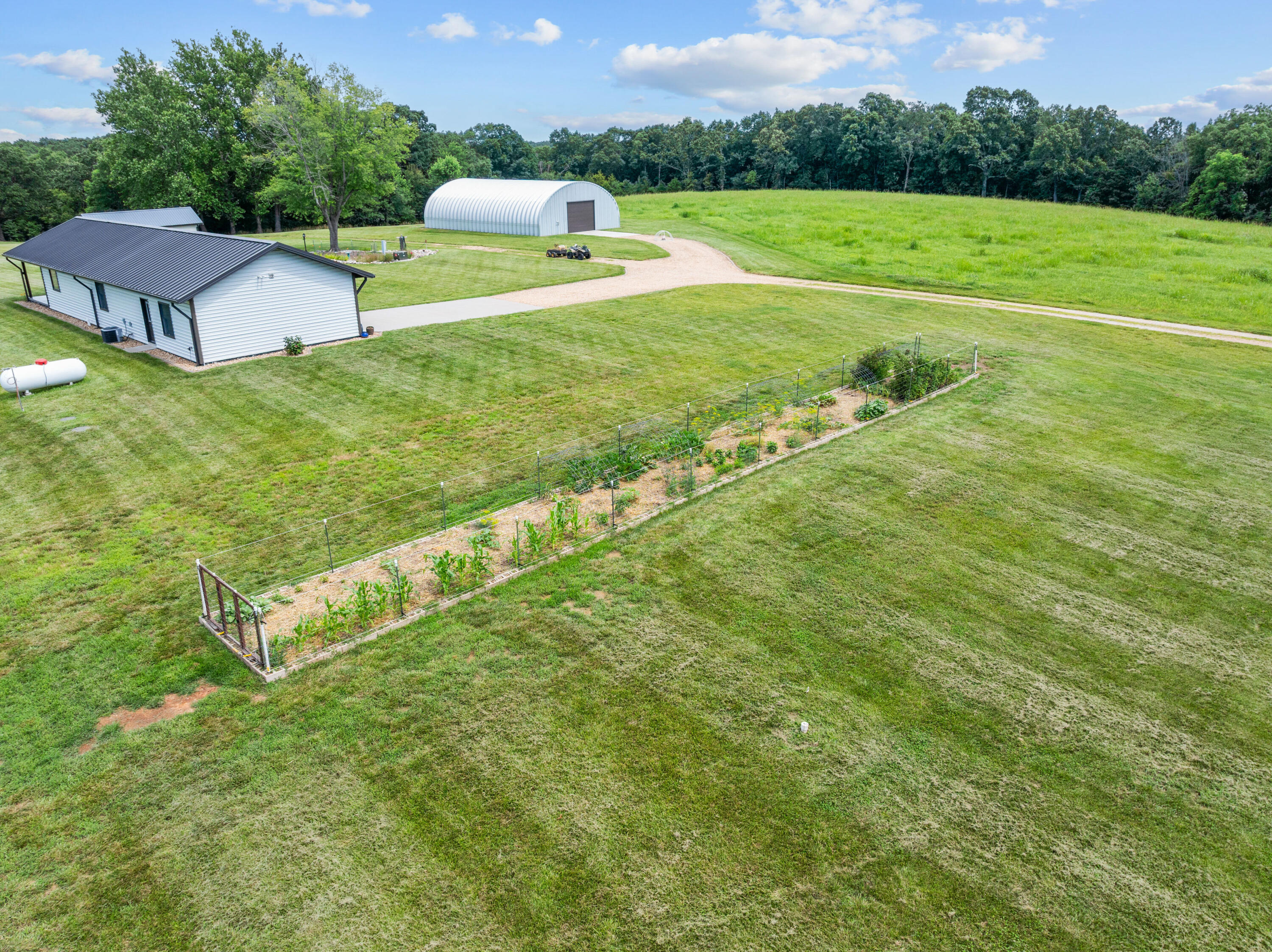 27255 Farm Road 2090 Property Photo 7