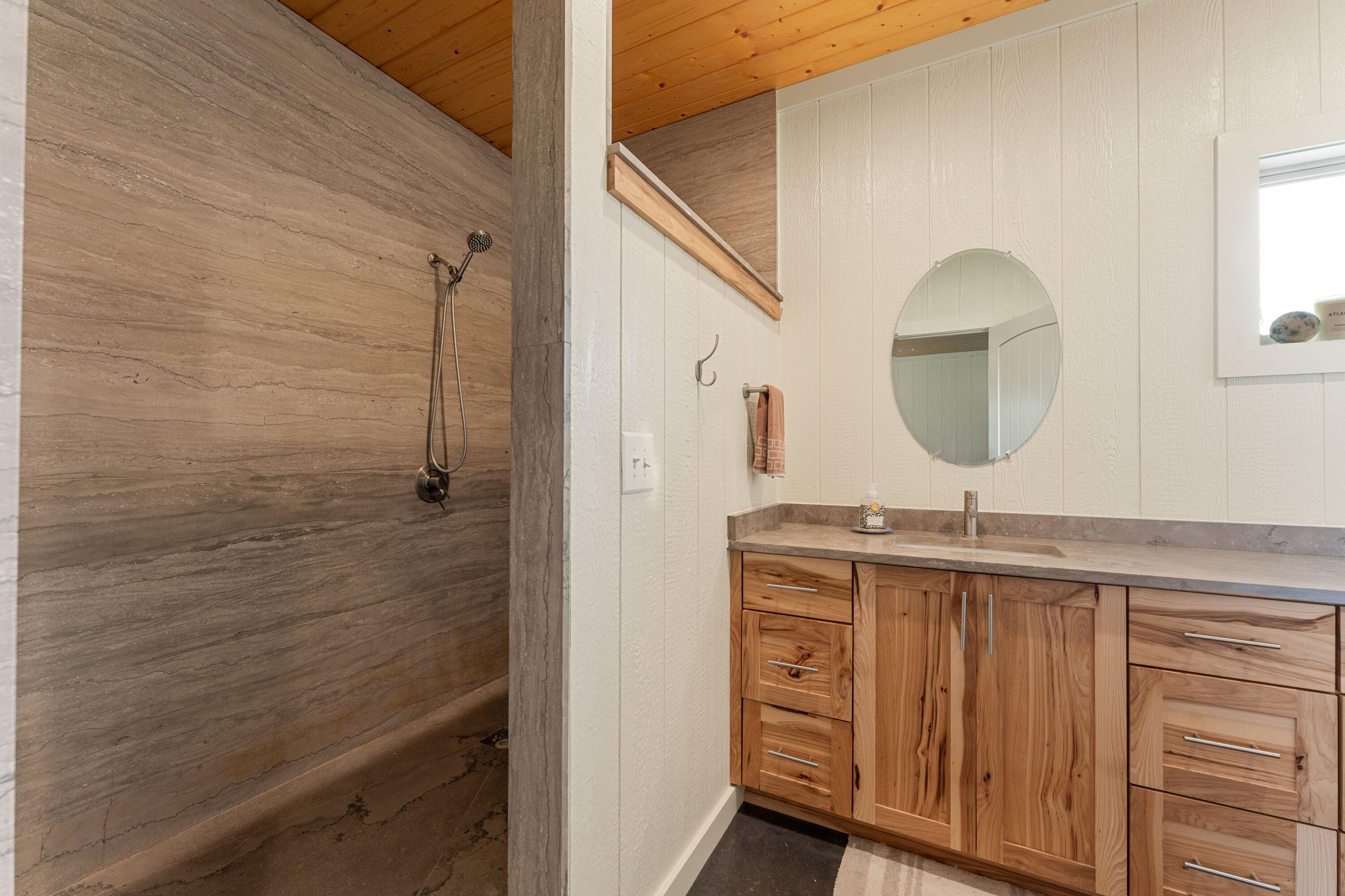 27255 Farm Road 2090 Property Photo 25