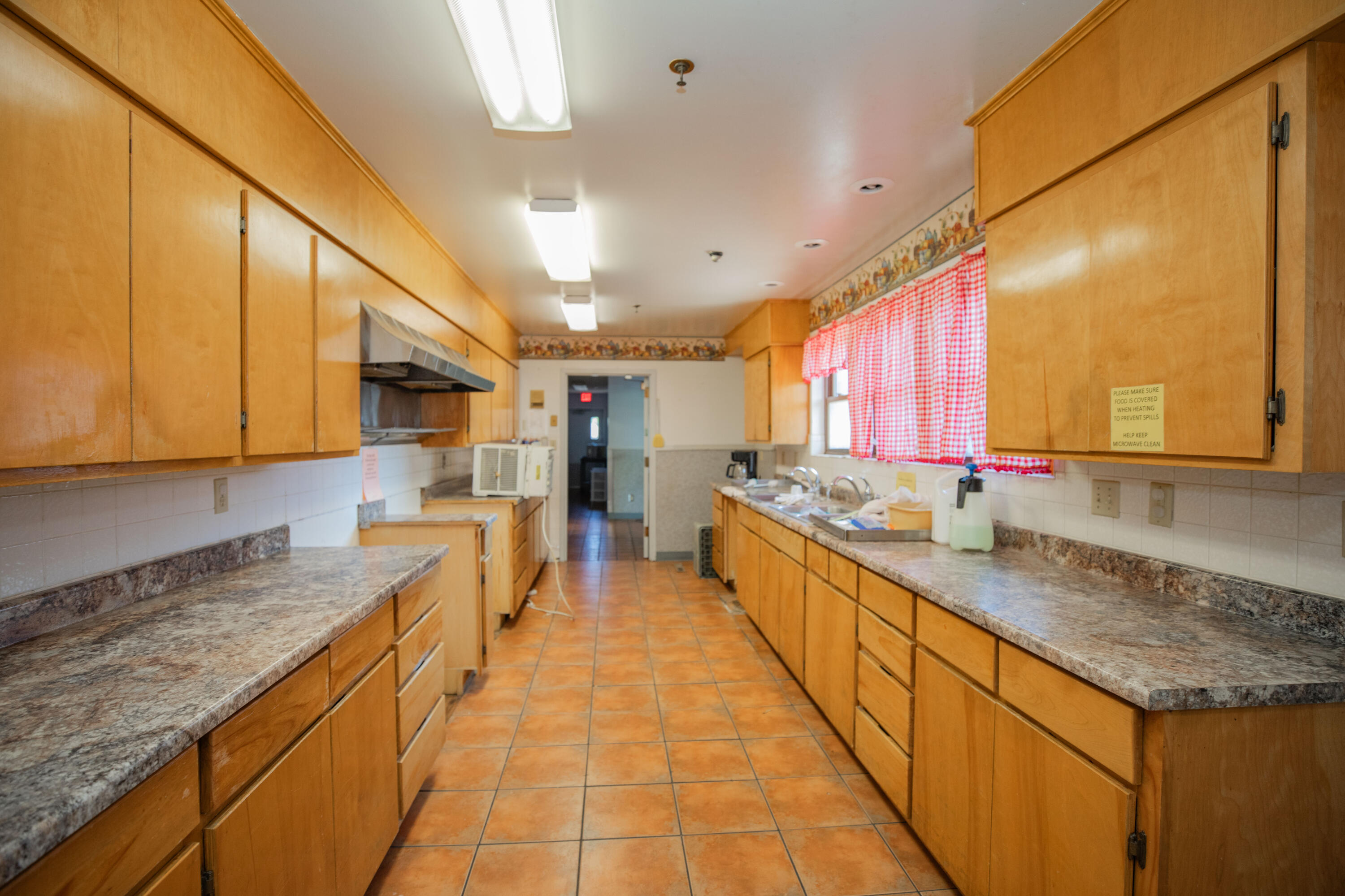 807 North Briarwood Drive Property Photo 11