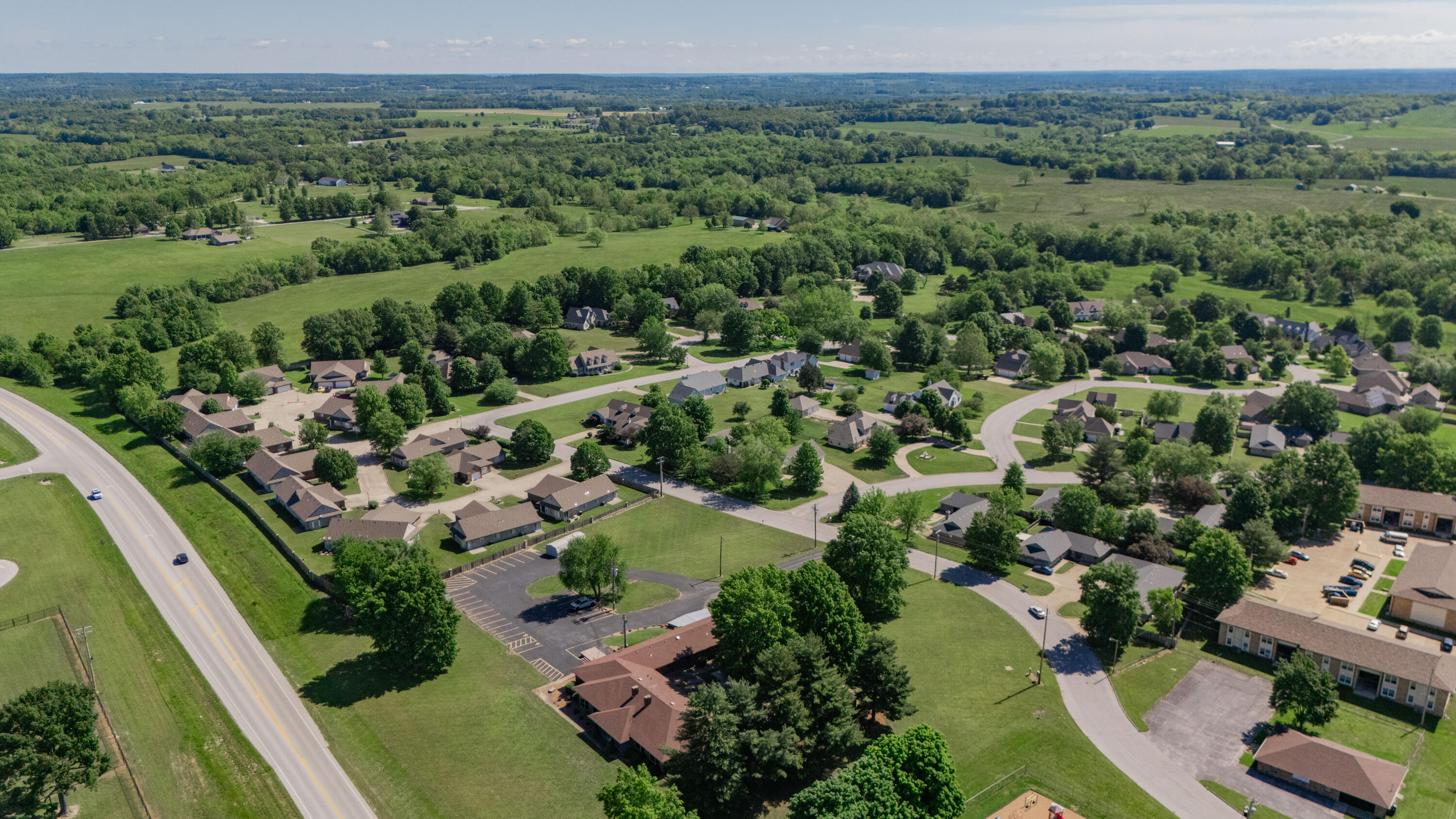 807 North Briarwood Drive Property Photo 33