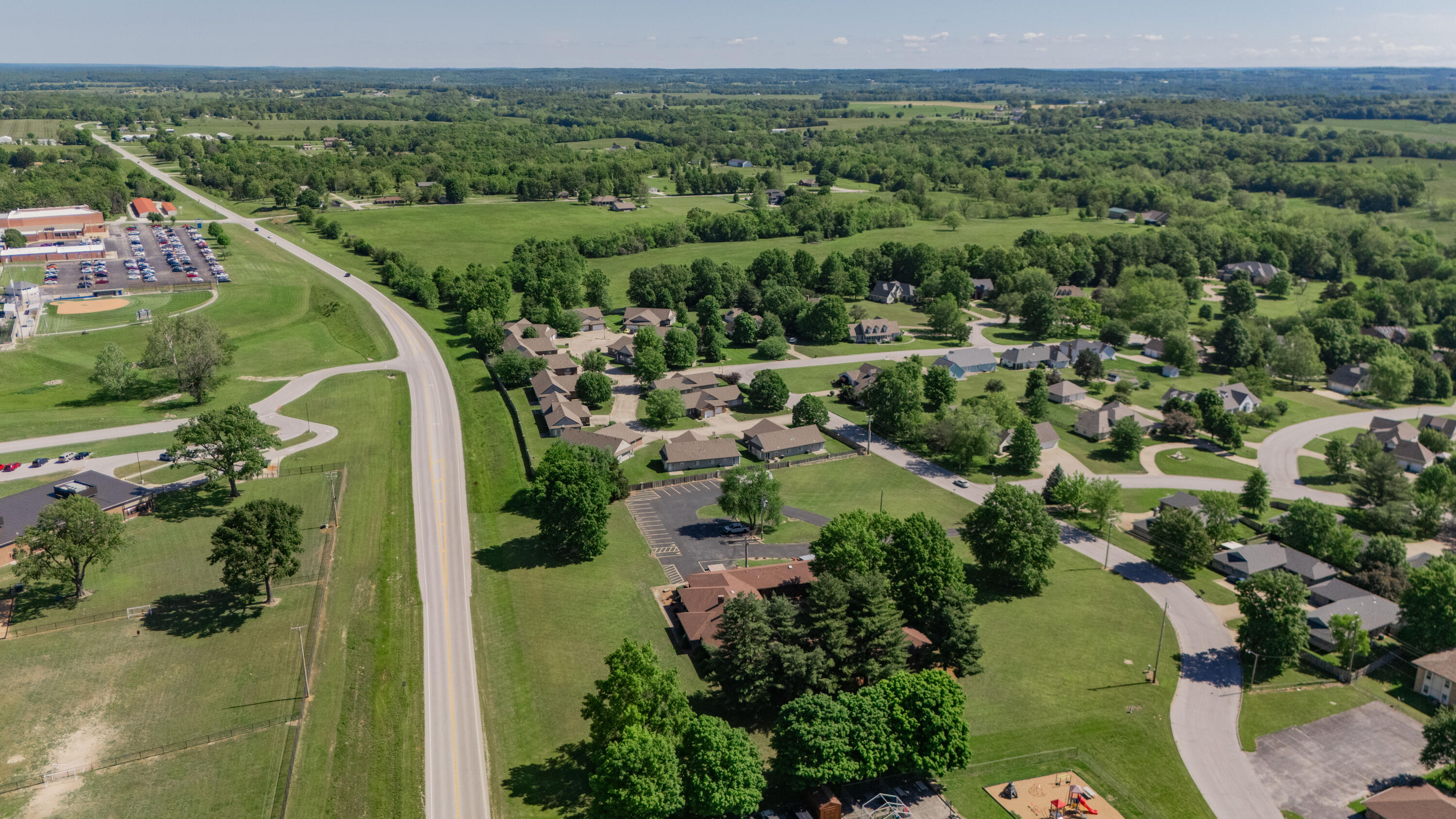 807 North Briarwood Drive Property Photo 34