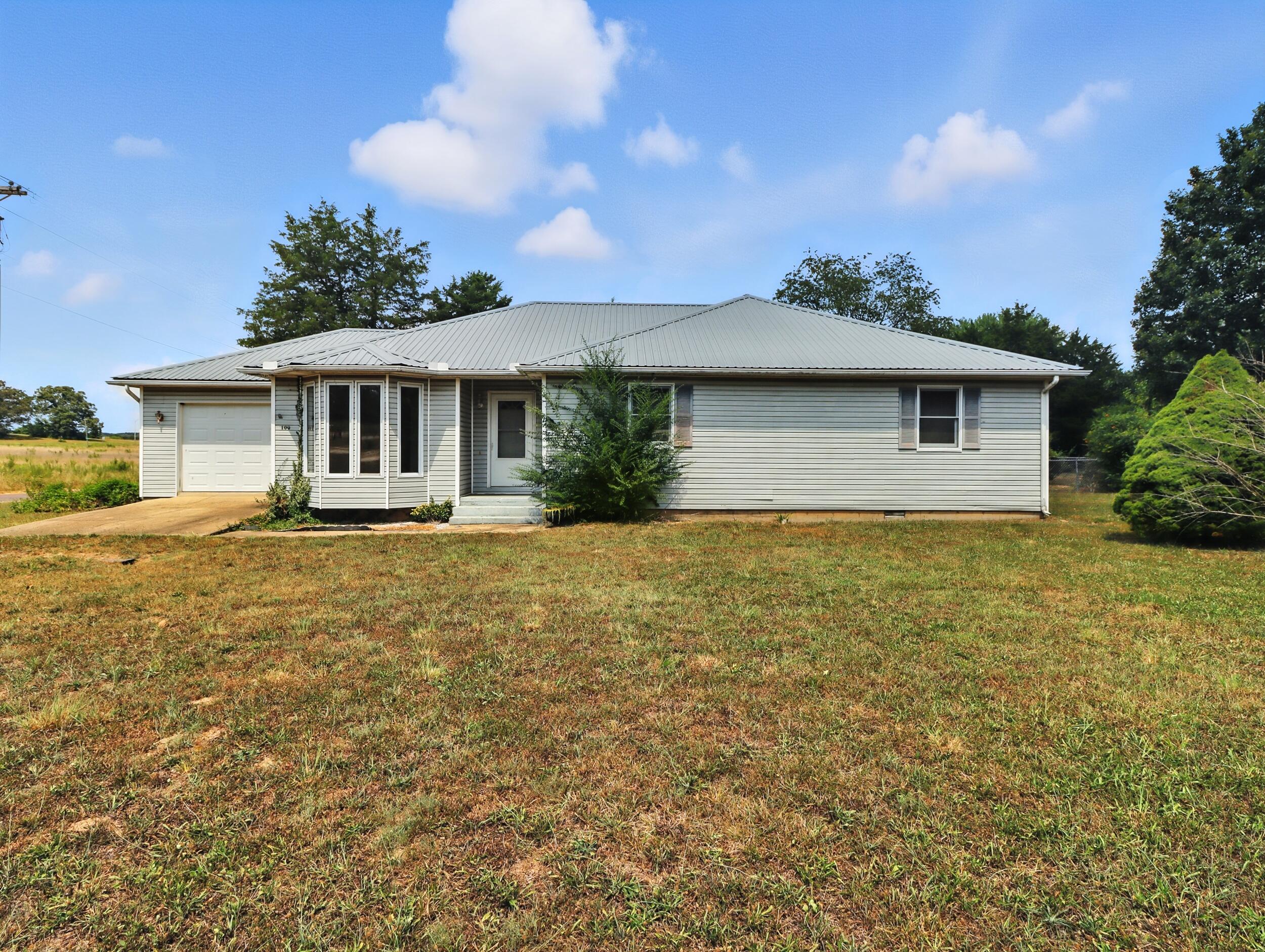 100 Pennycuick Drive Property Photo 2