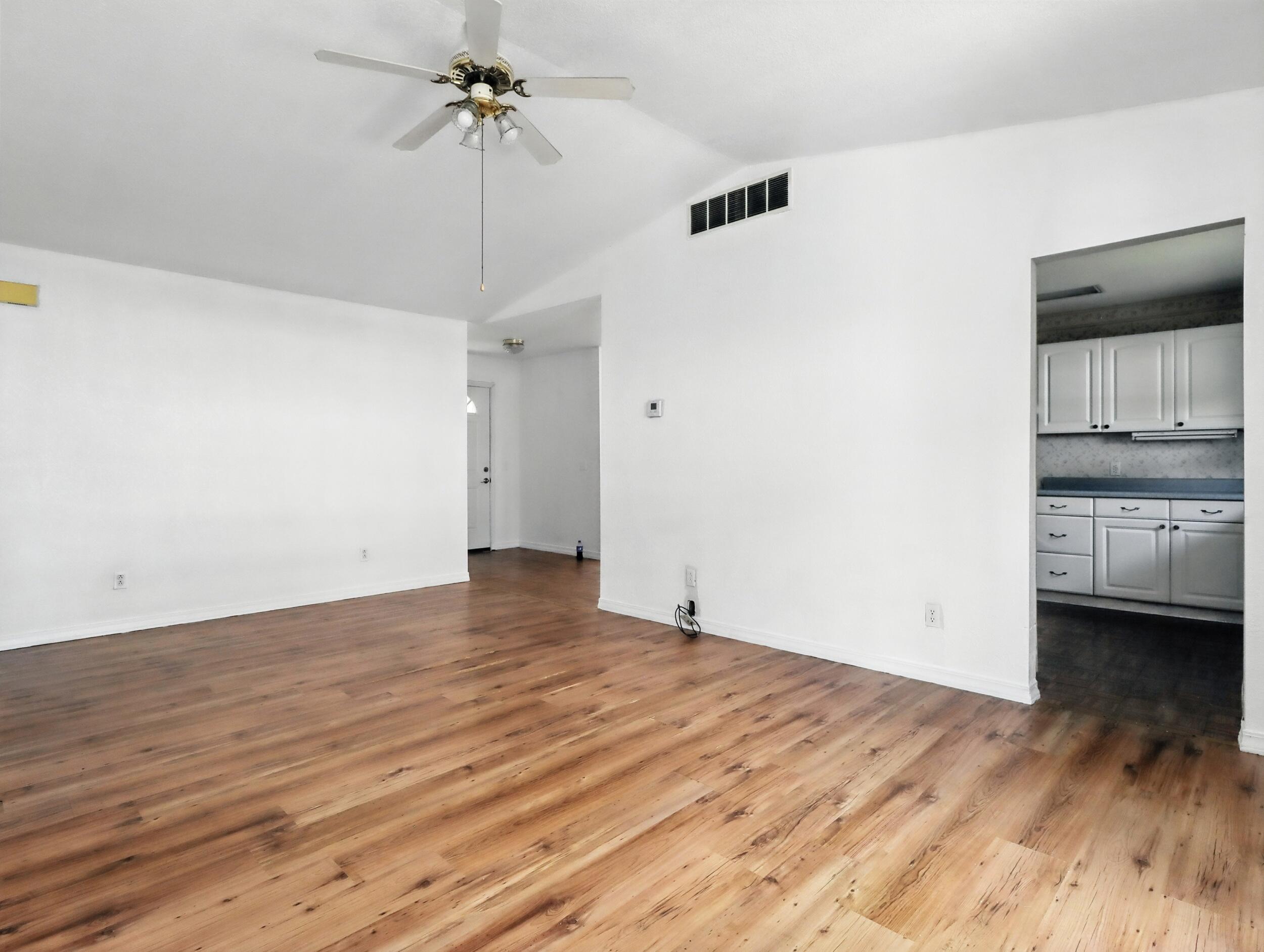 100 Pennycuick Drive Property Photo 9