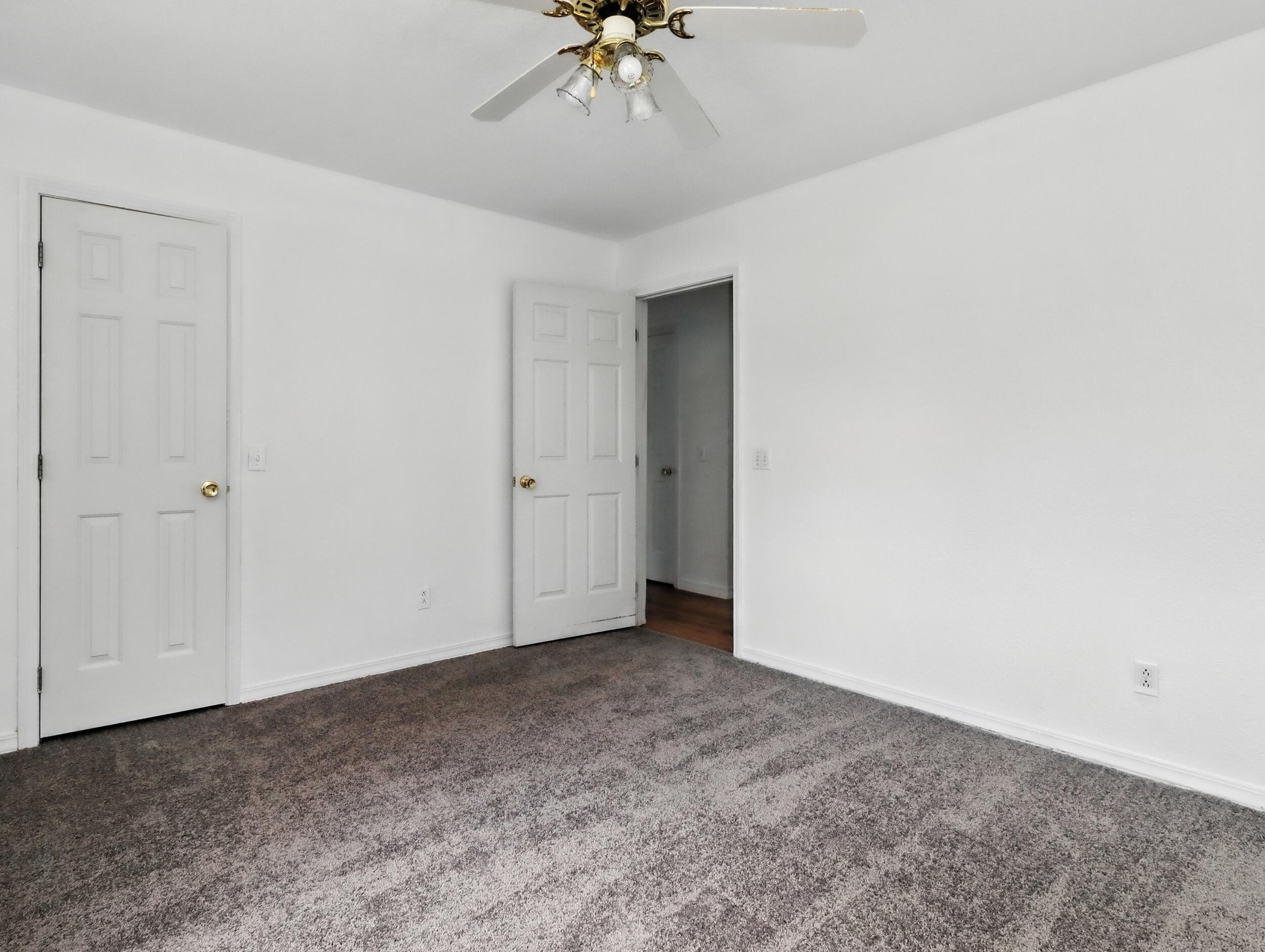 100 Pennycuick Drive Property Photo 15