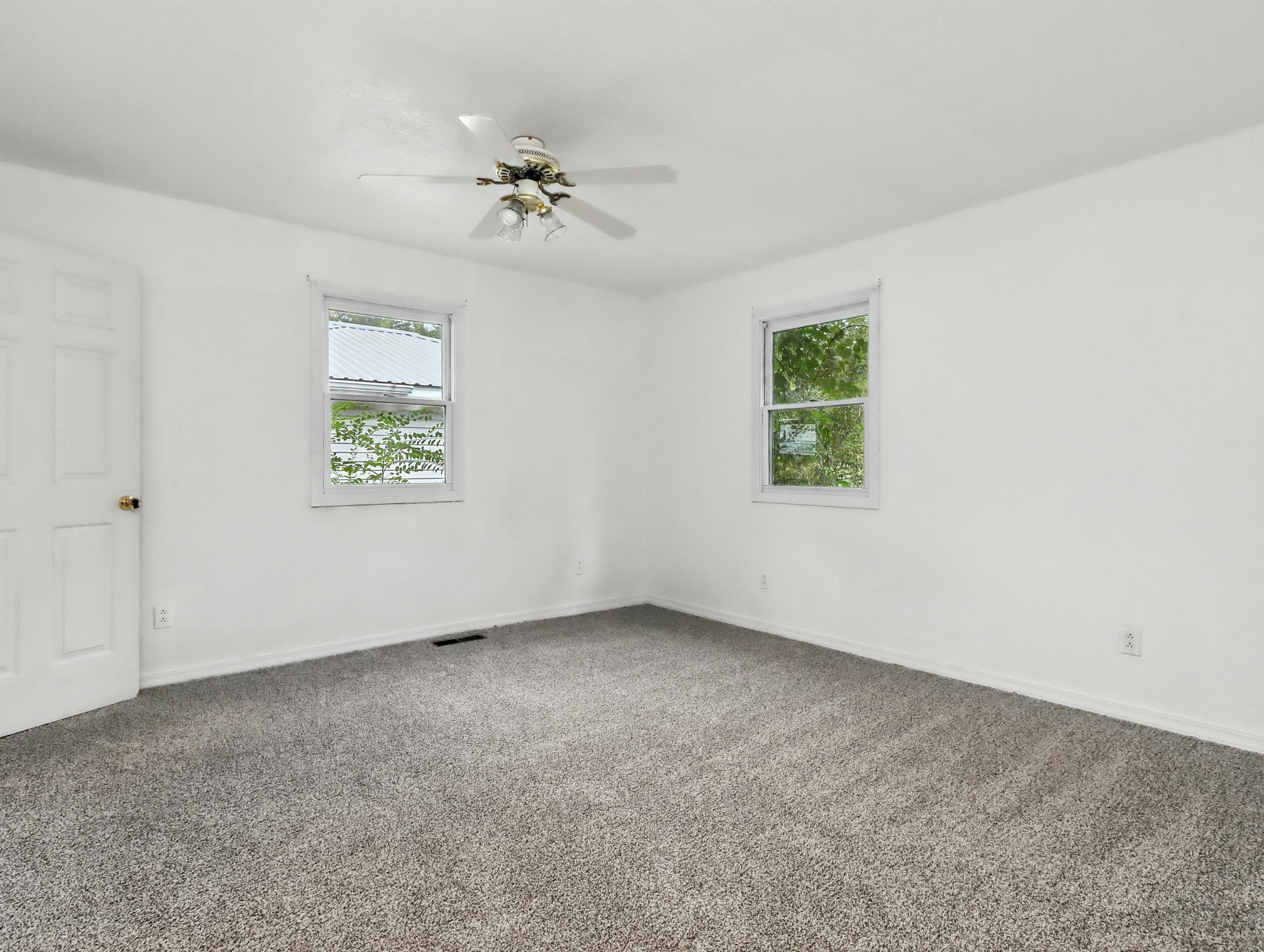 100 Pennycuick Drive Property Photo 17