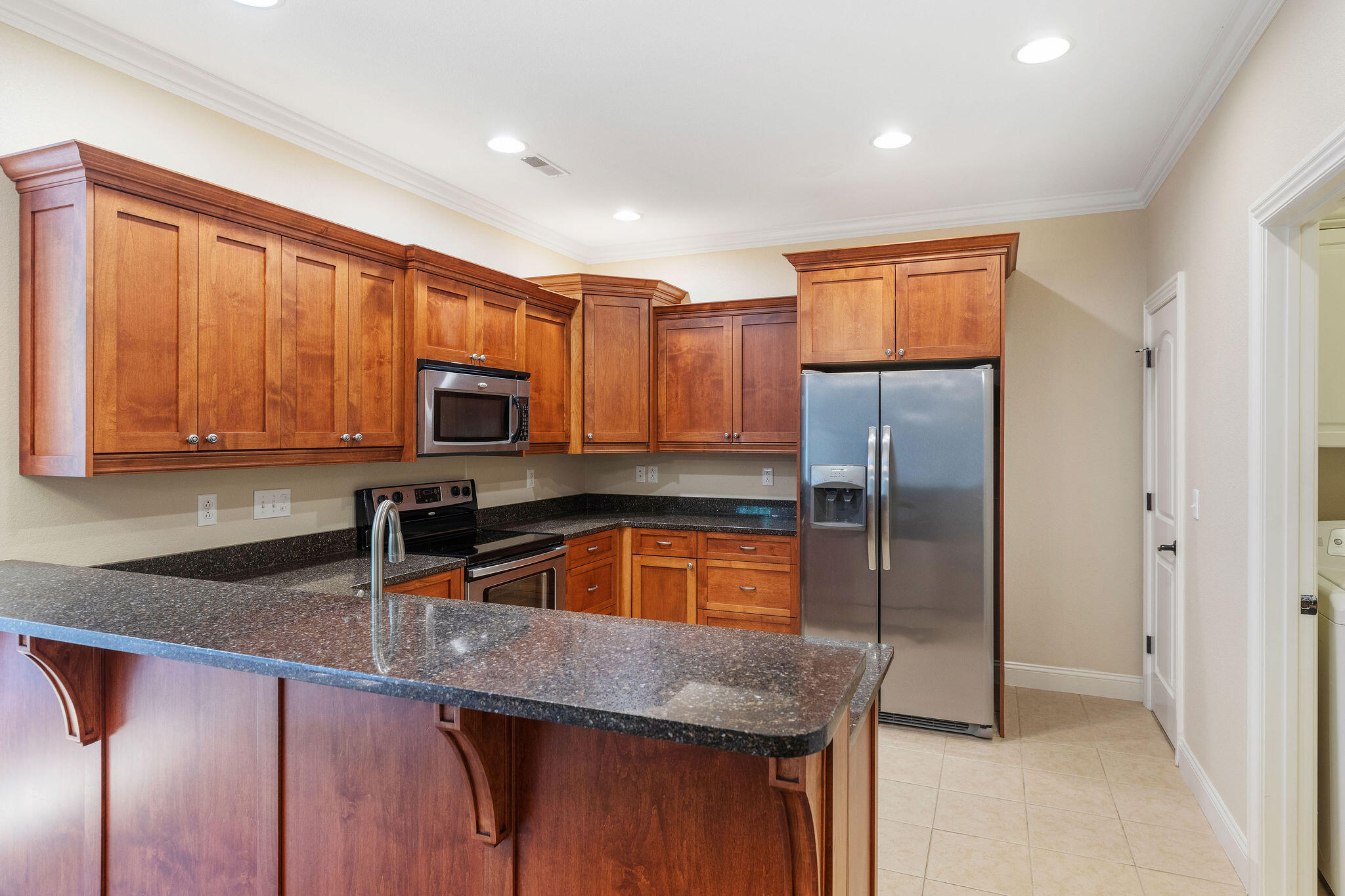 229 Stillwood Drive 6a Property Photo 4