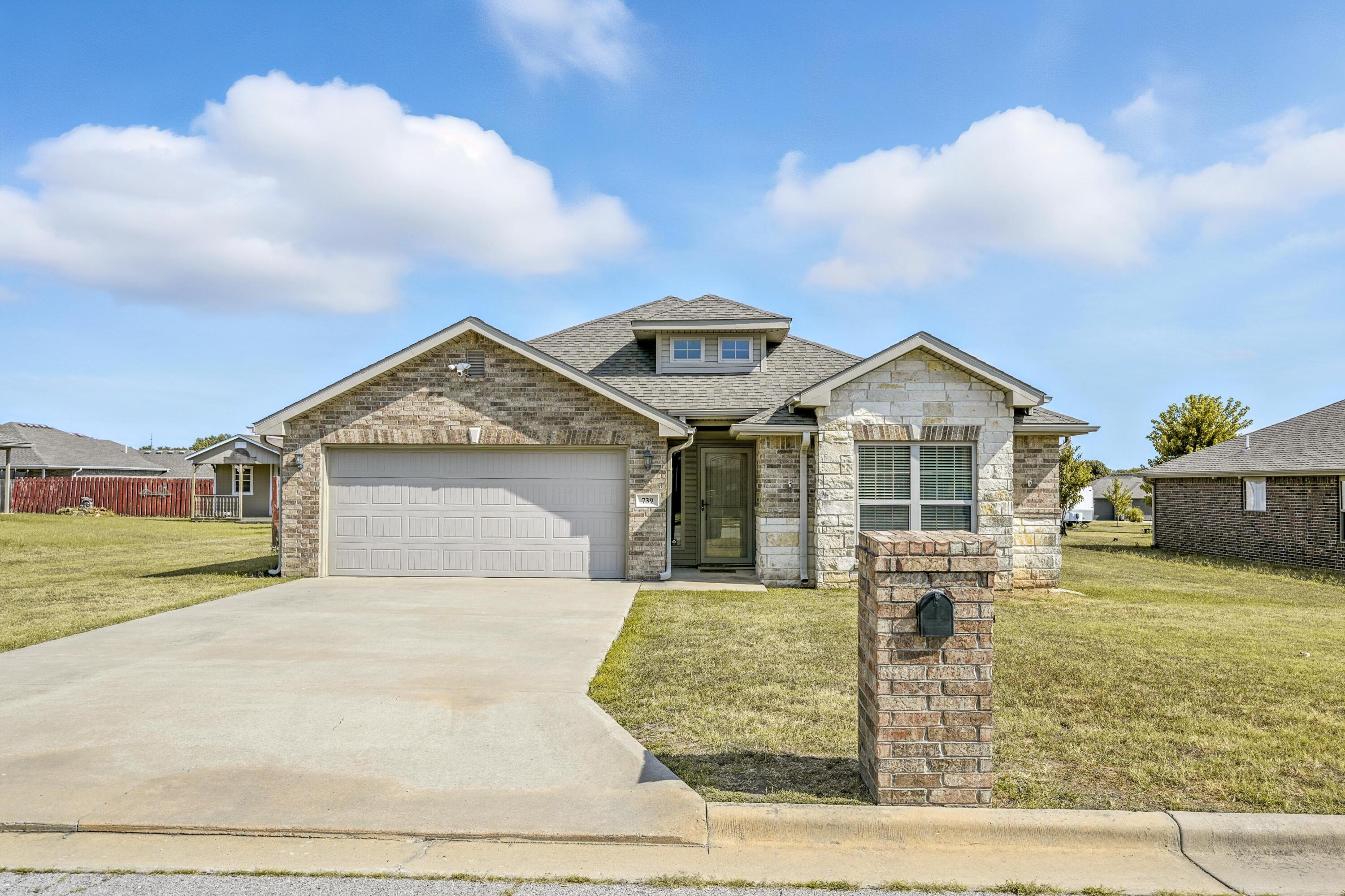 739 Sheridan Property Photo 1