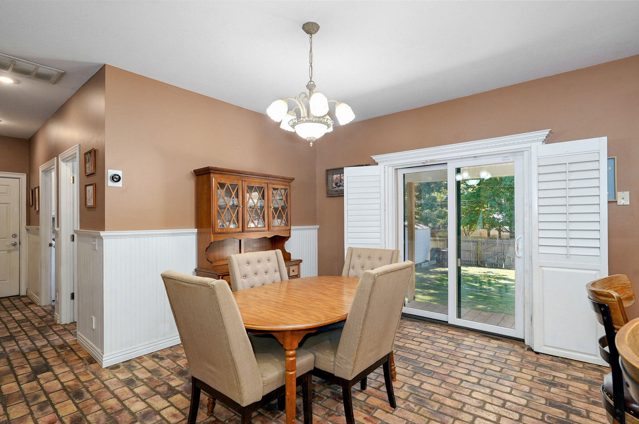 836 Tracy Lane Property Photo 7