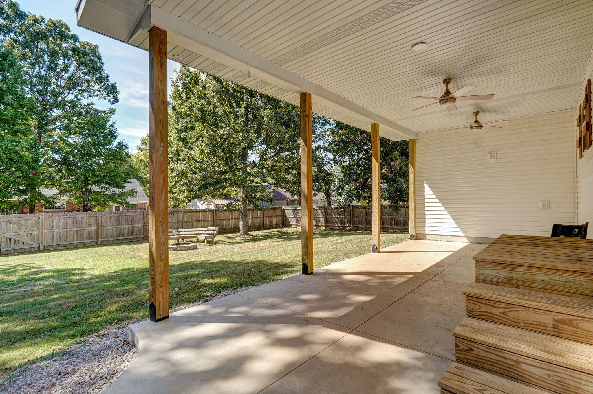 836 Tracy Lane Property Photo 29