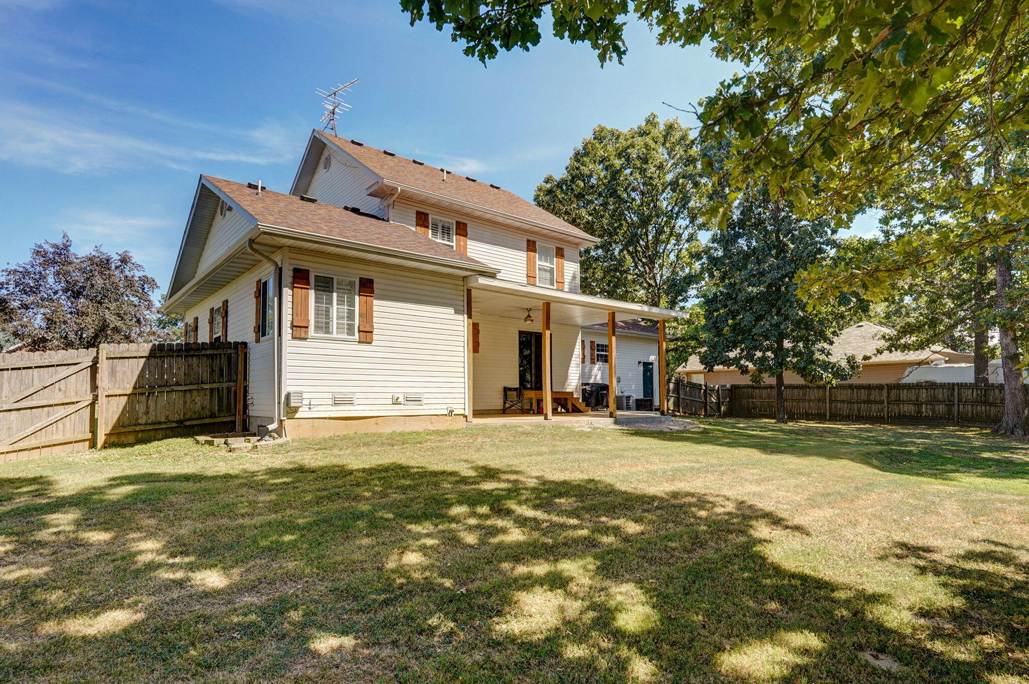 836 Tracy Lane Property Photo 34