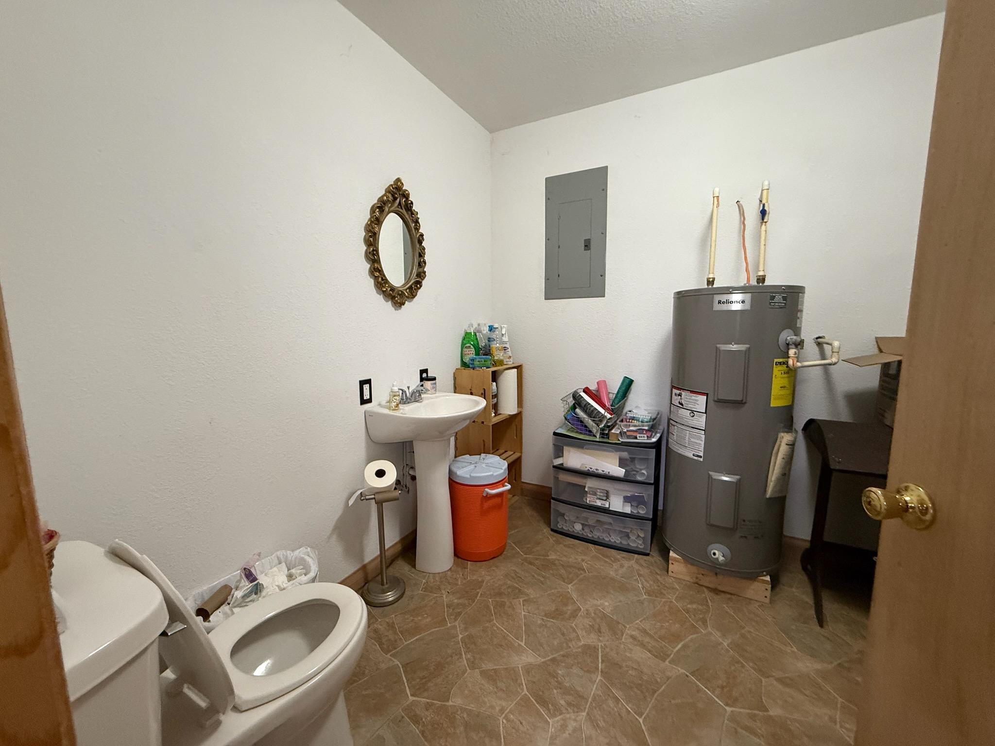 228 Main Street Property Photo 7