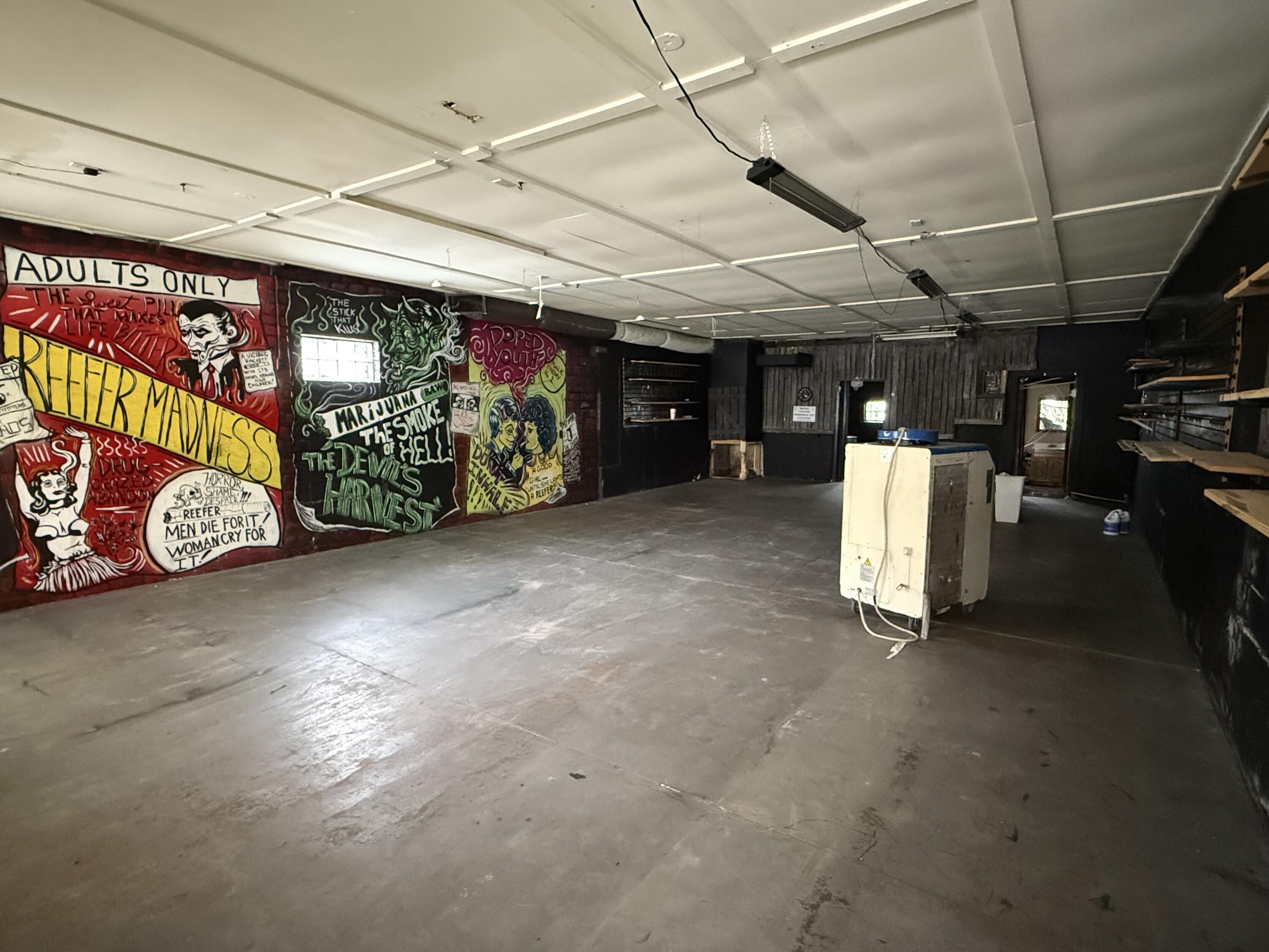 510 West 1st Street Property Photo 2