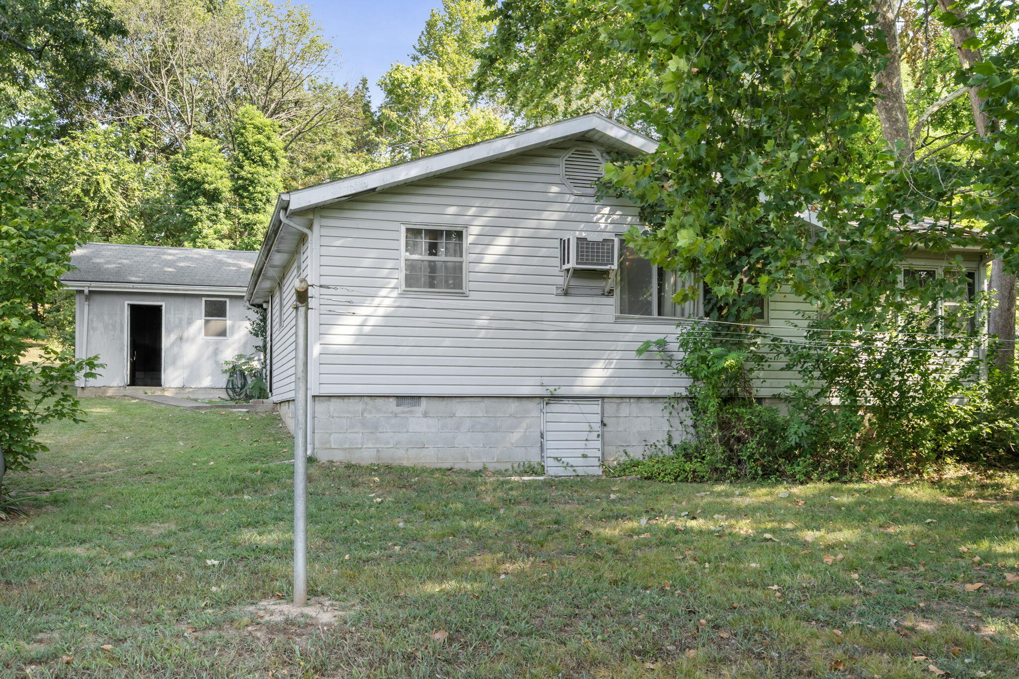 2353 Eaglecrest Road Property Photo 42