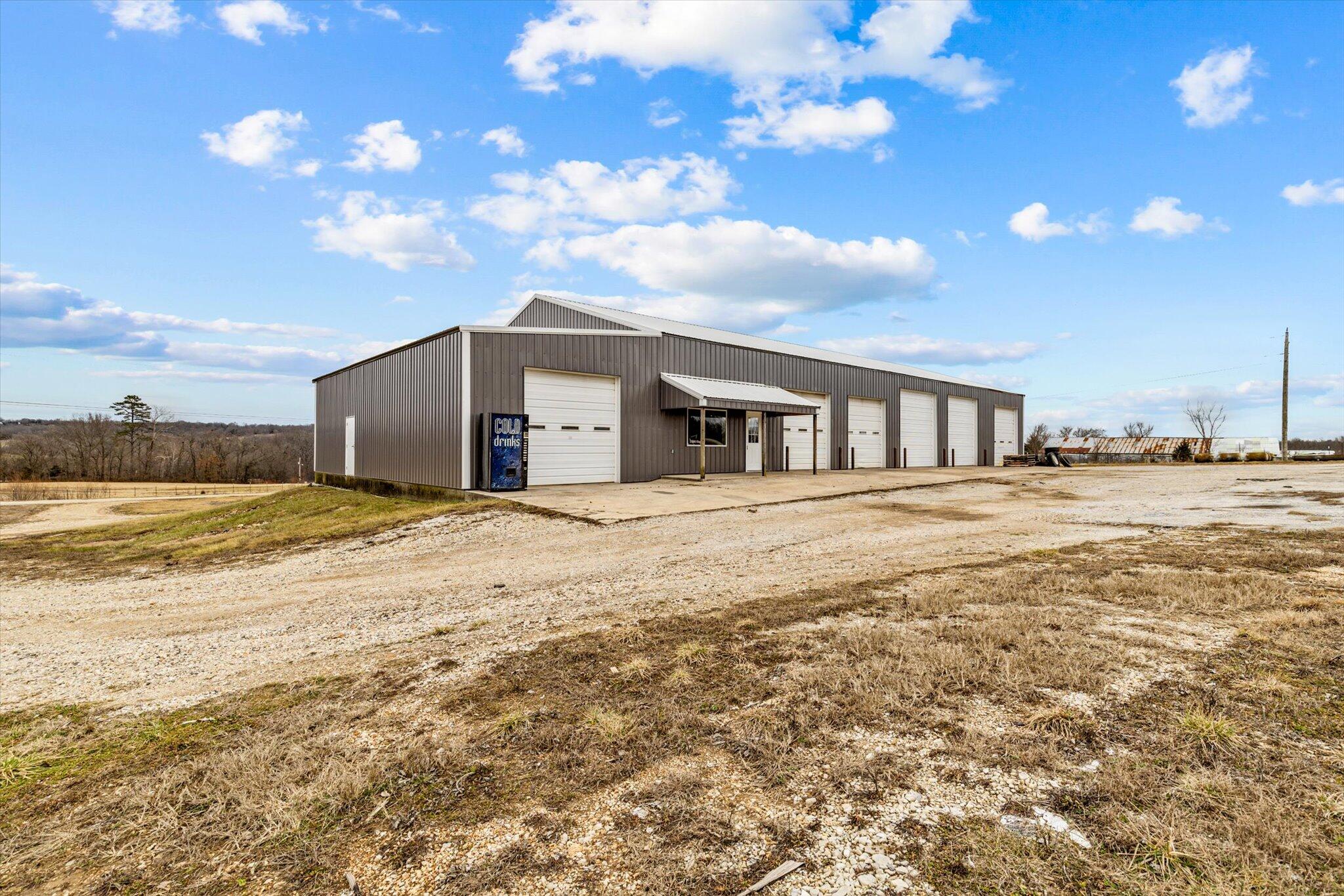 1330 Mo-5 Property Photo 8