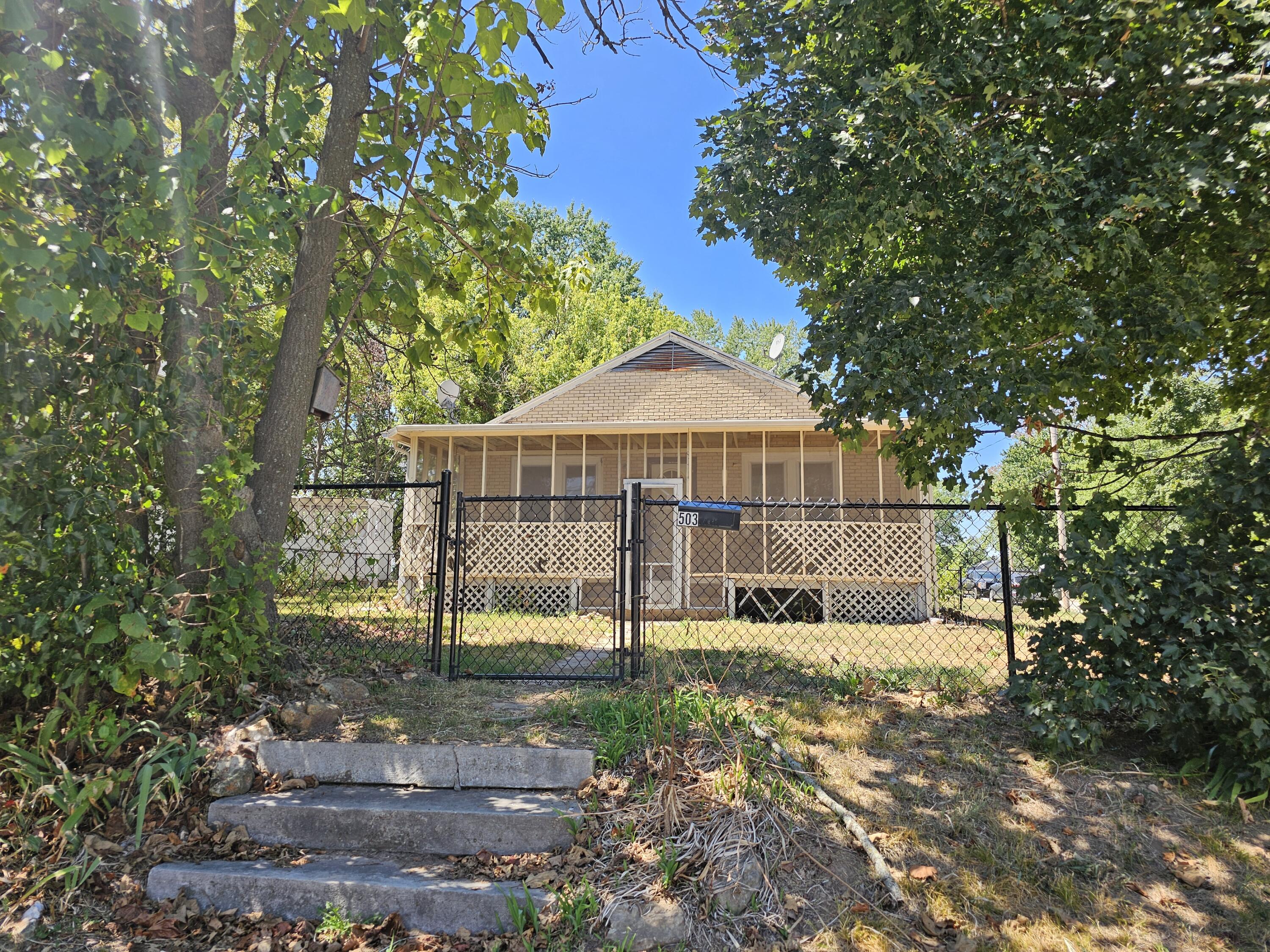 503 South West Street Property Photo 1