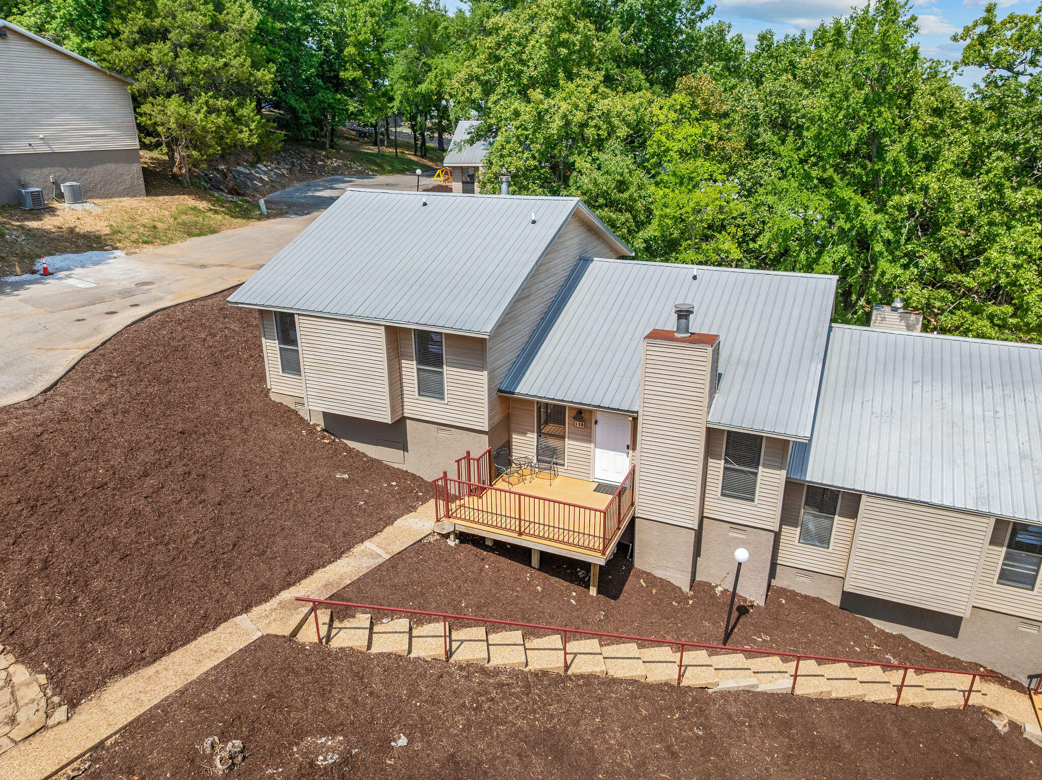 120 Mocking Jay Lane 119 Property Photo 4
