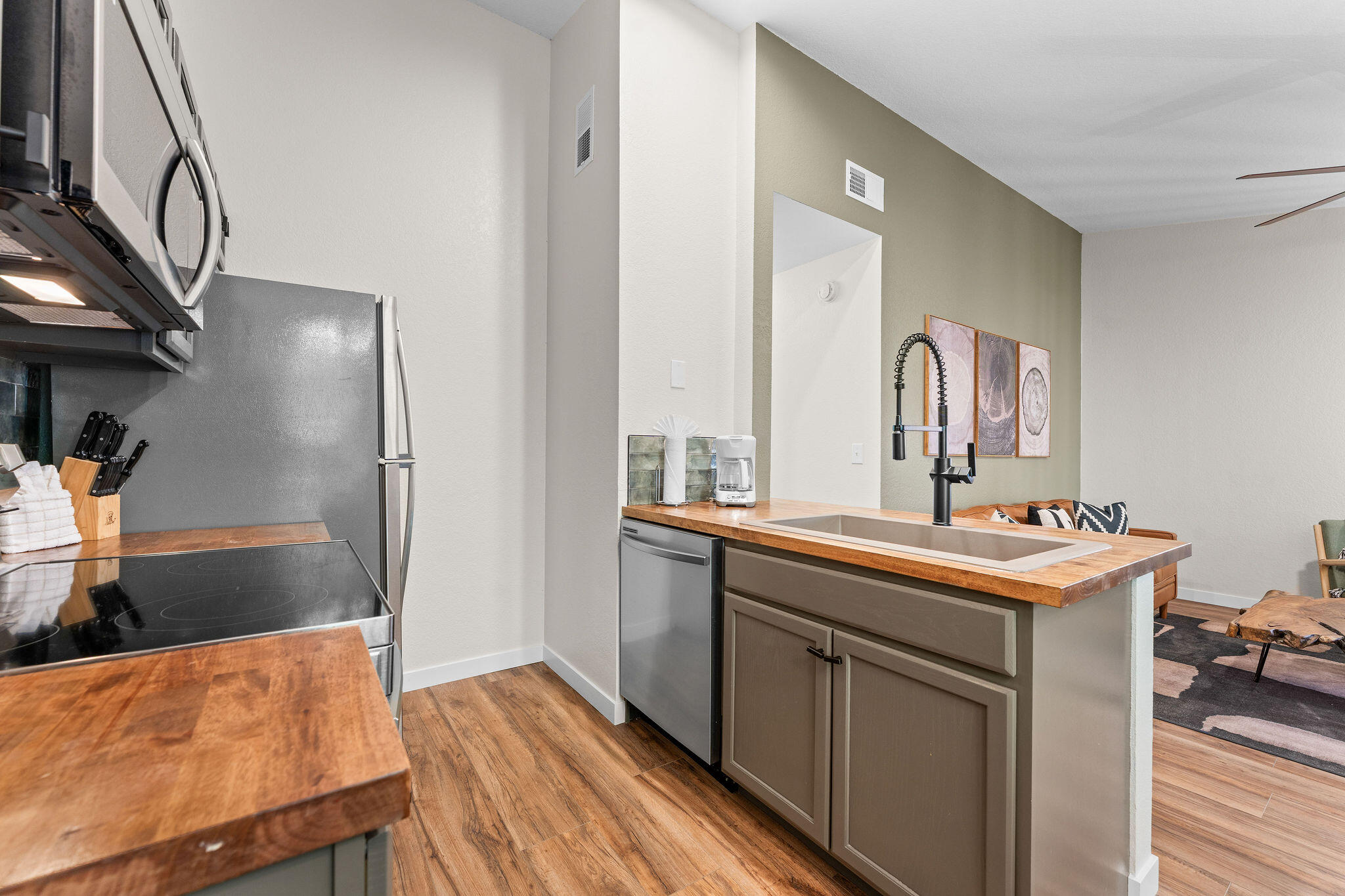 120 Mocking Jay Lane 120 Property Photo 8