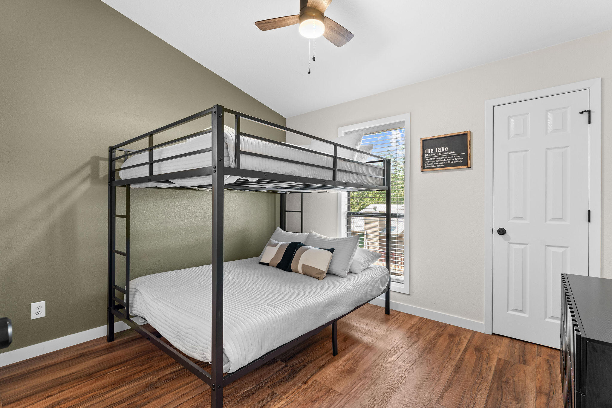 120 Mocking Jay Lane 120 Property Photo 17