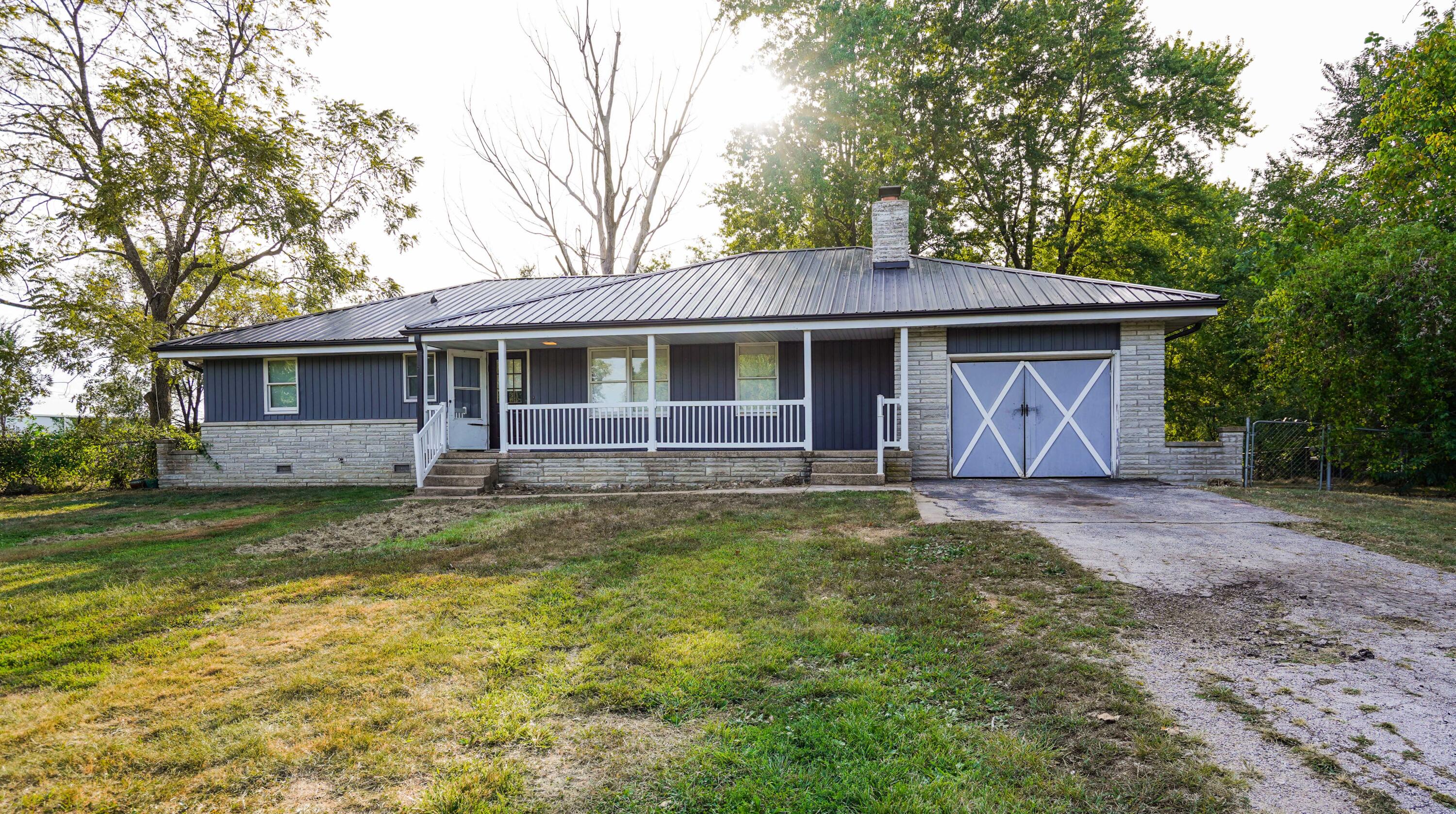 25 Vo Tech Drive Property Photo 1