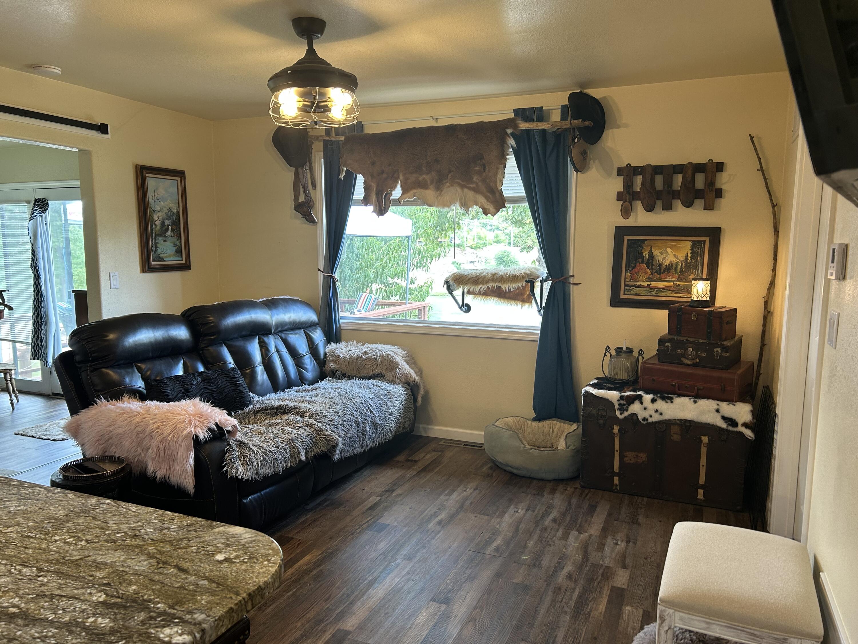 107 Us 63 Property Photo 28