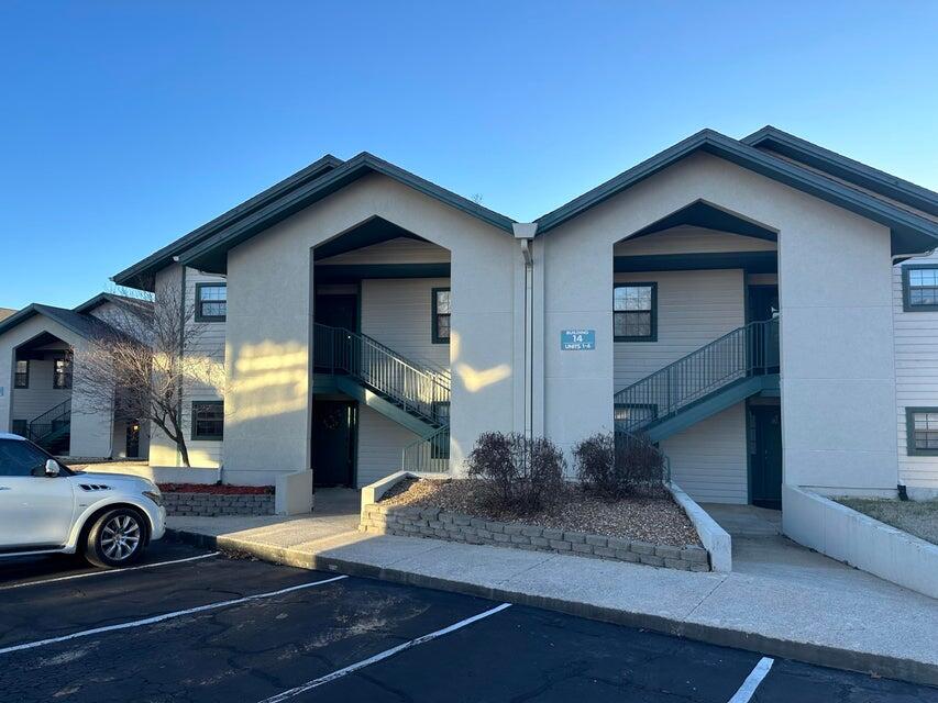 2700 Green Mountain Drive Property Photo 1