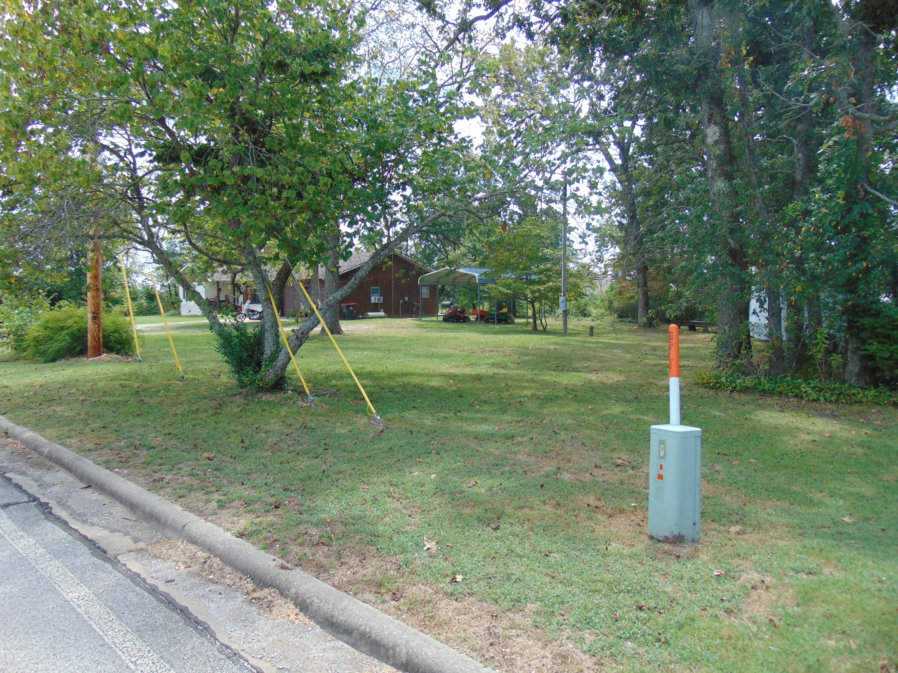1400 Old Exeter Road Property Photo 2