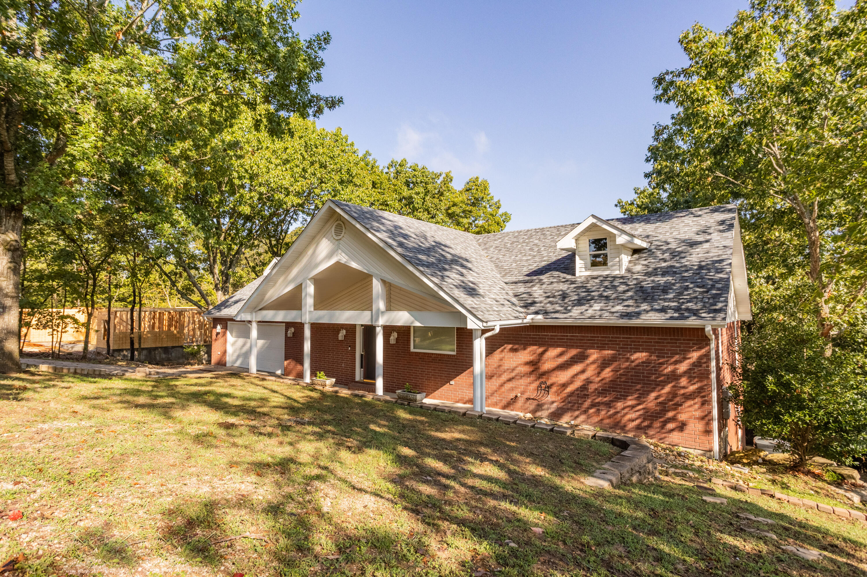 1674 Skyview Drive Property Photo 3