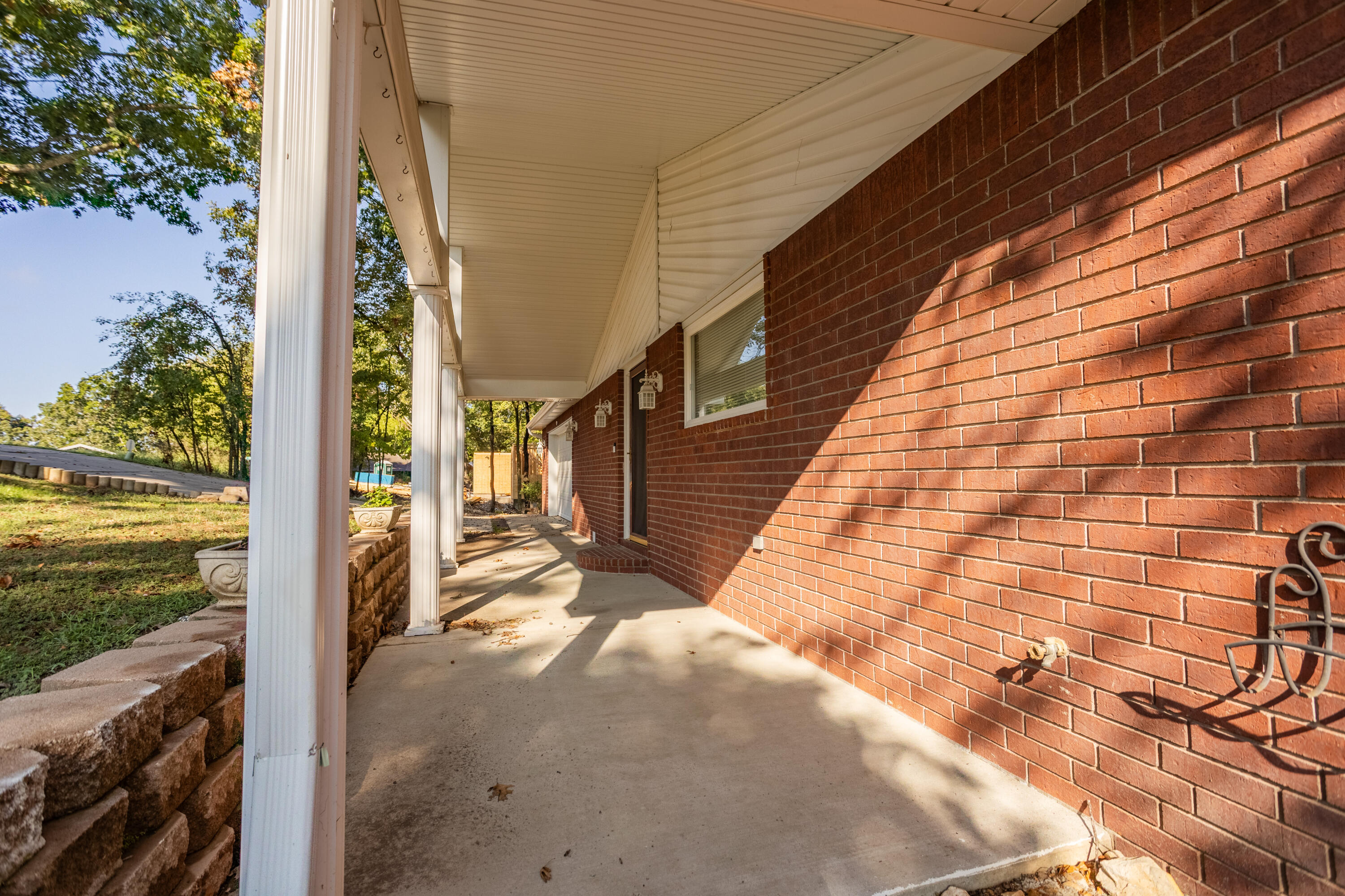 1674 Skyview Drive Property Photo 4