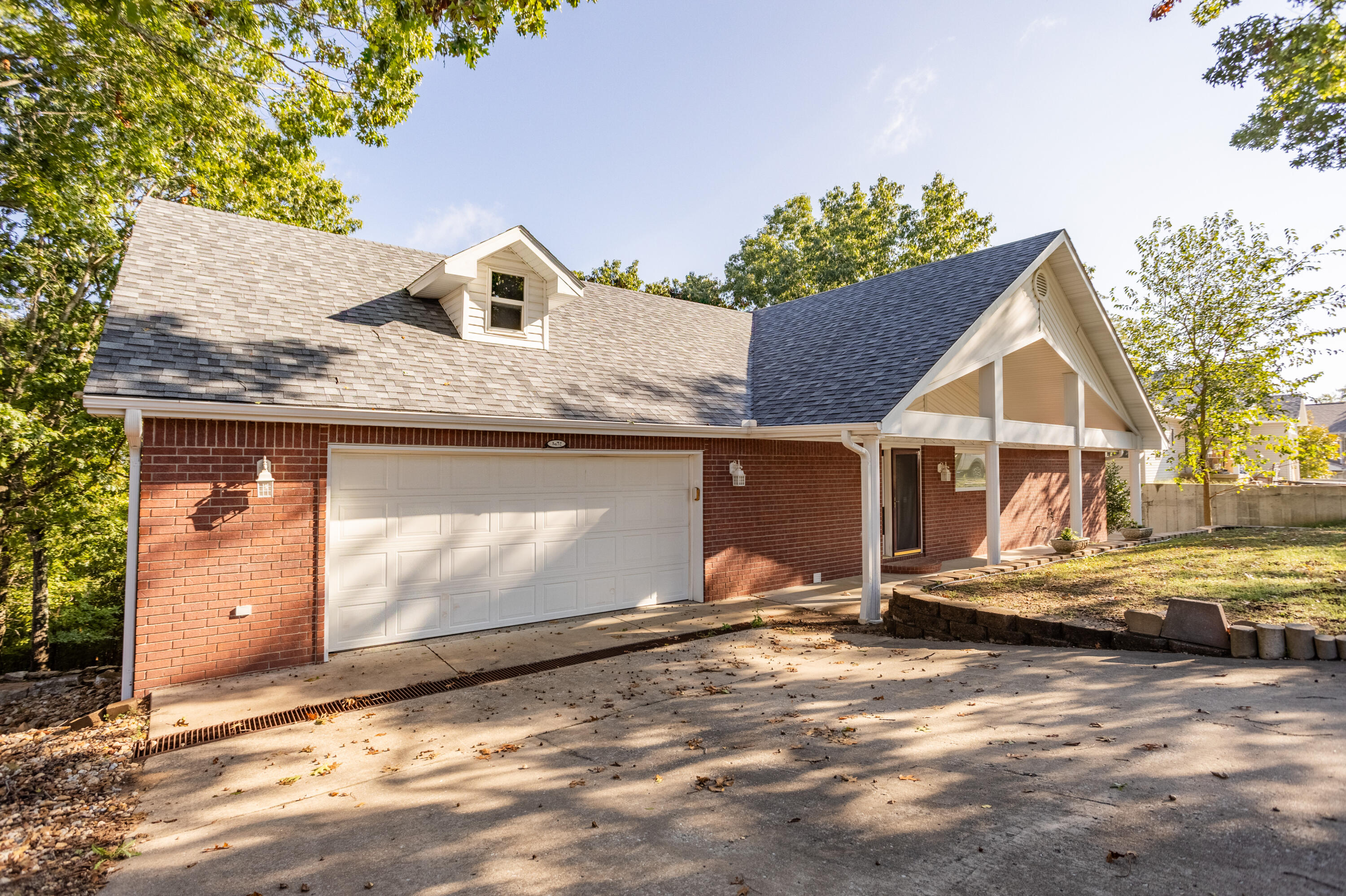 1674 Skyview Drive Property Photo 5