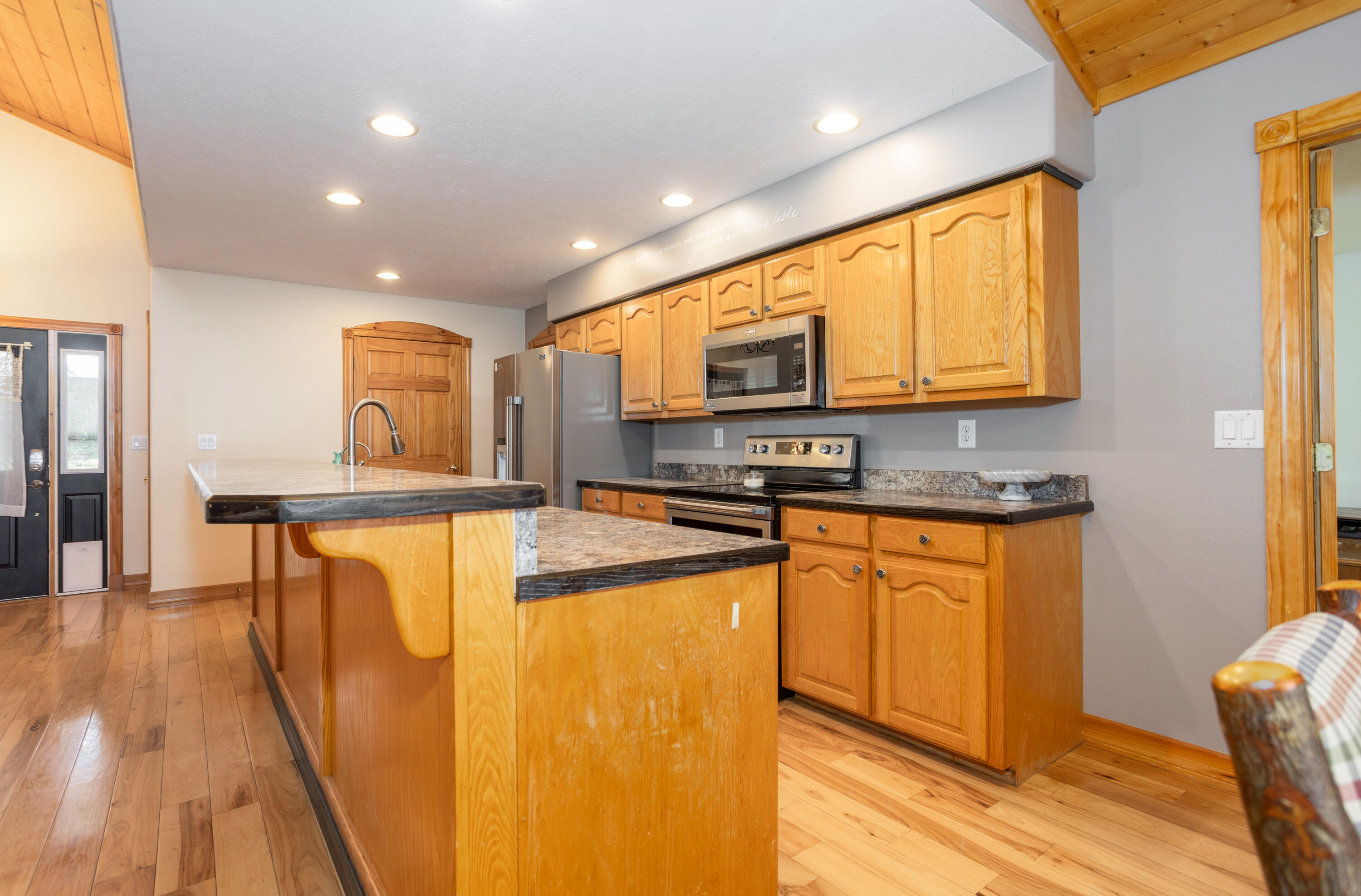 1674 Skyview Drive Property Photo 8