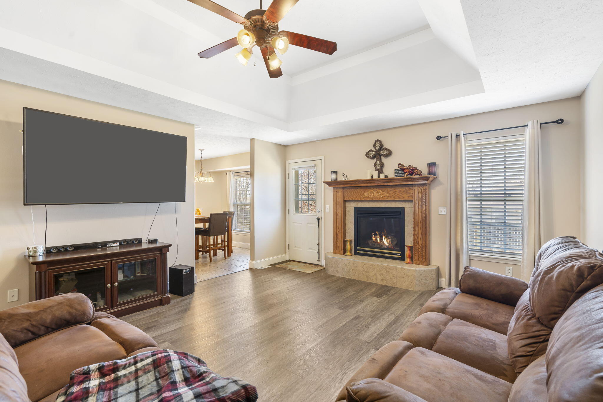 3947 South El Susan Avenue Property Photo 6