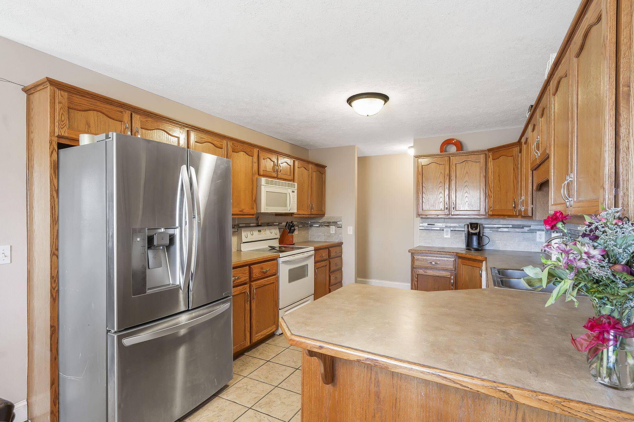 3947 South El Susan Avenue Property Photo 11