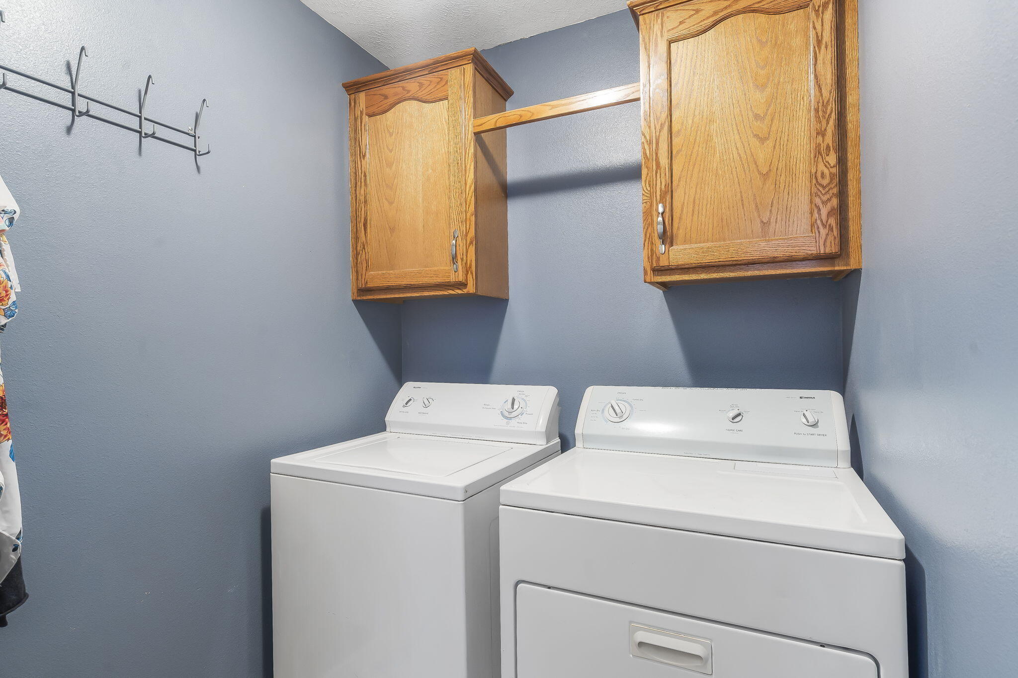 3947 South El Susan Avenue Property Photo 15