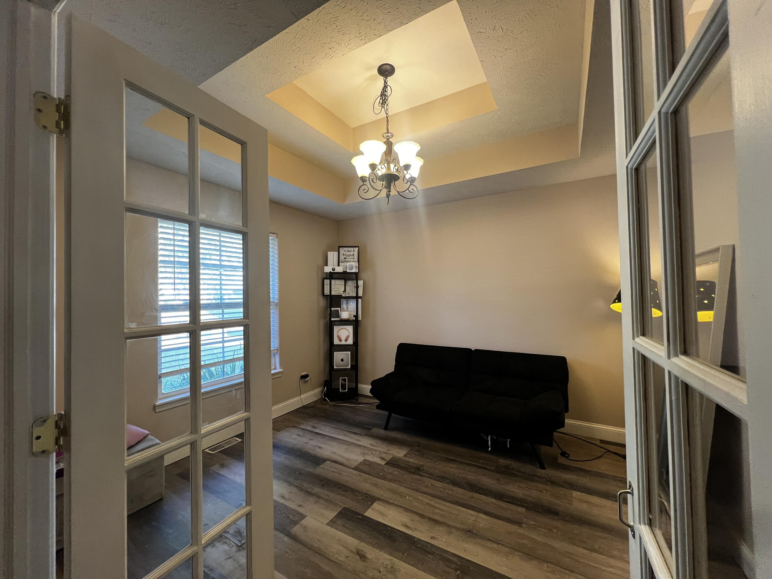 3947 South El Susan Avenue Property Photo 23