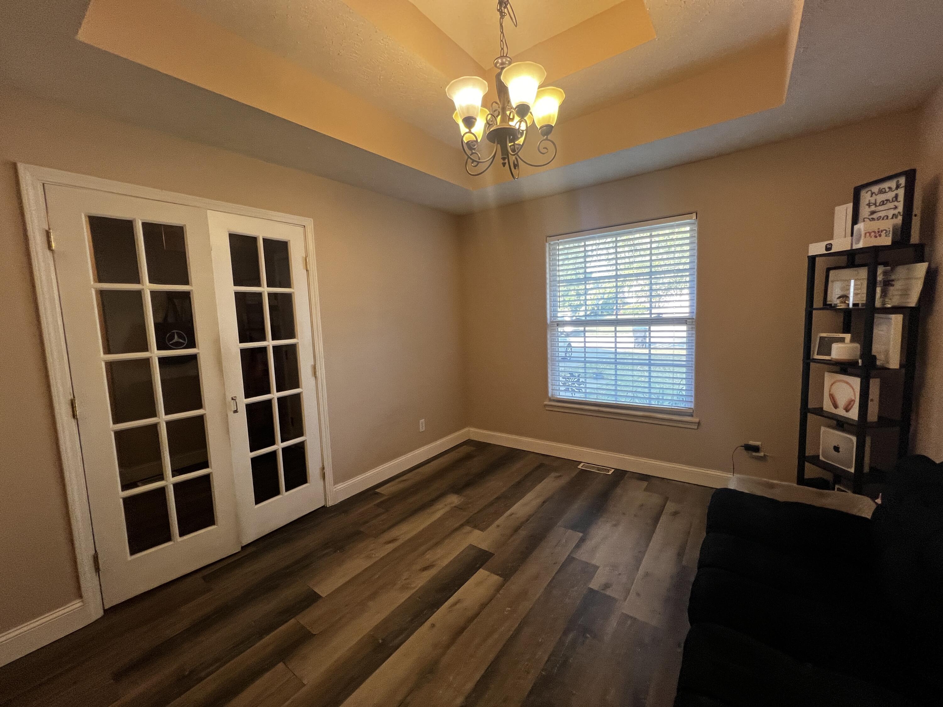 3947 South El Susan Avenue Property Photo 25