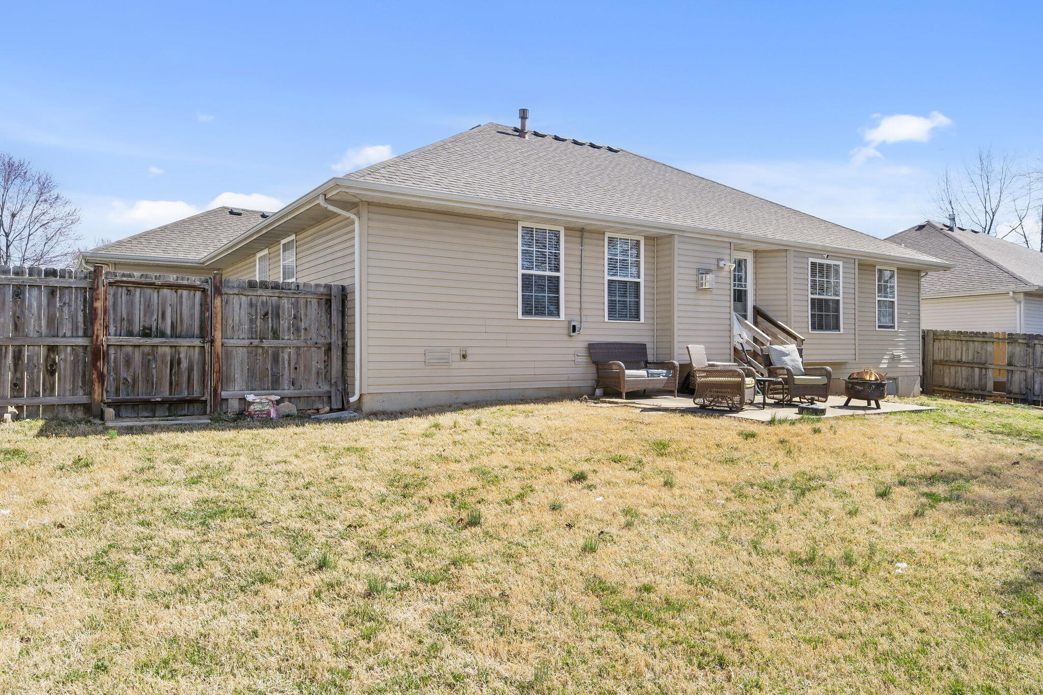 3947 South El Susan Avenue Property Photo 32