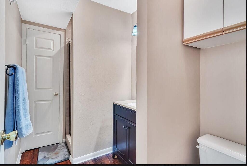 545 Valley View Road 101 Property Photo 15