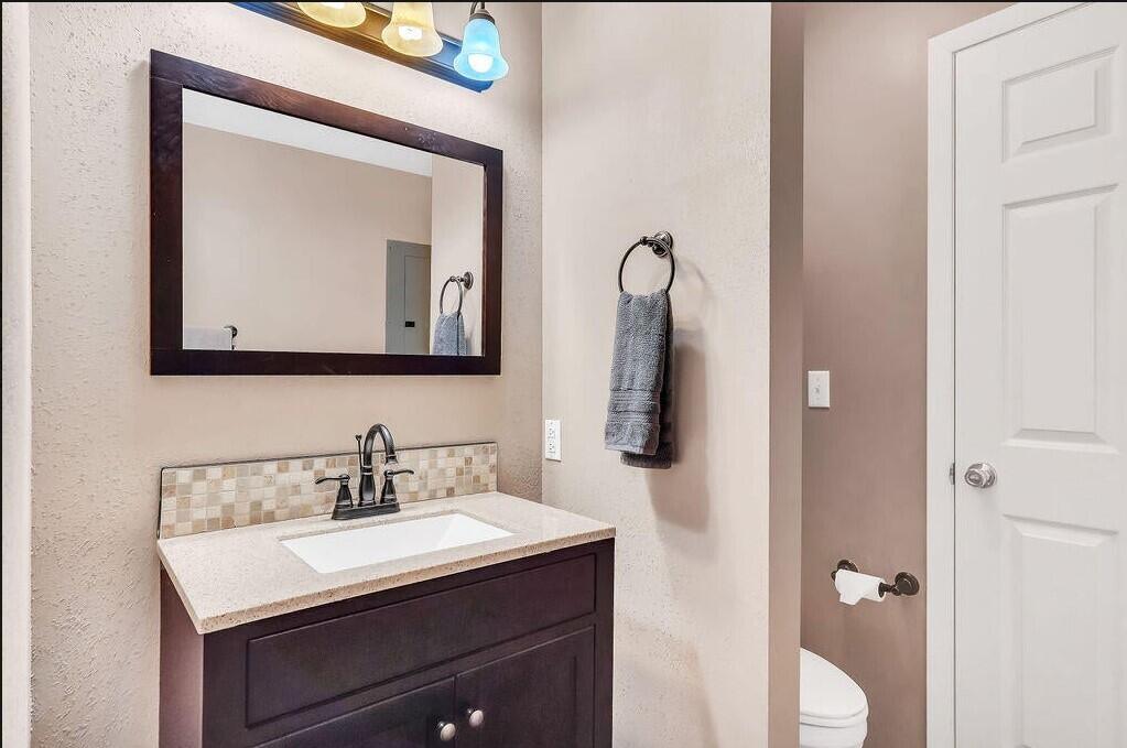 545 Valley View Road 101 Property Photo 16
