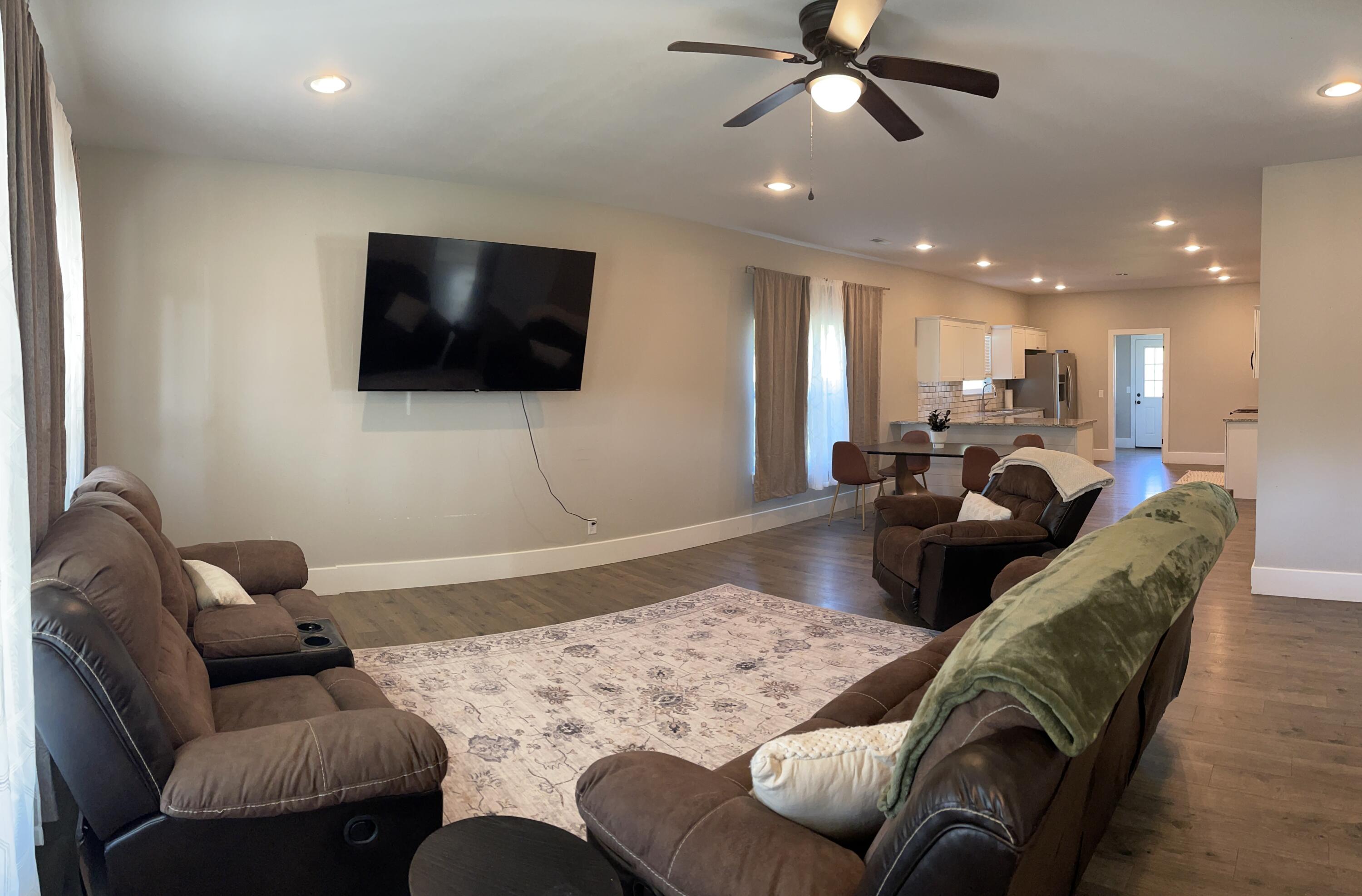 123 Park Valley Court Property Photo 8