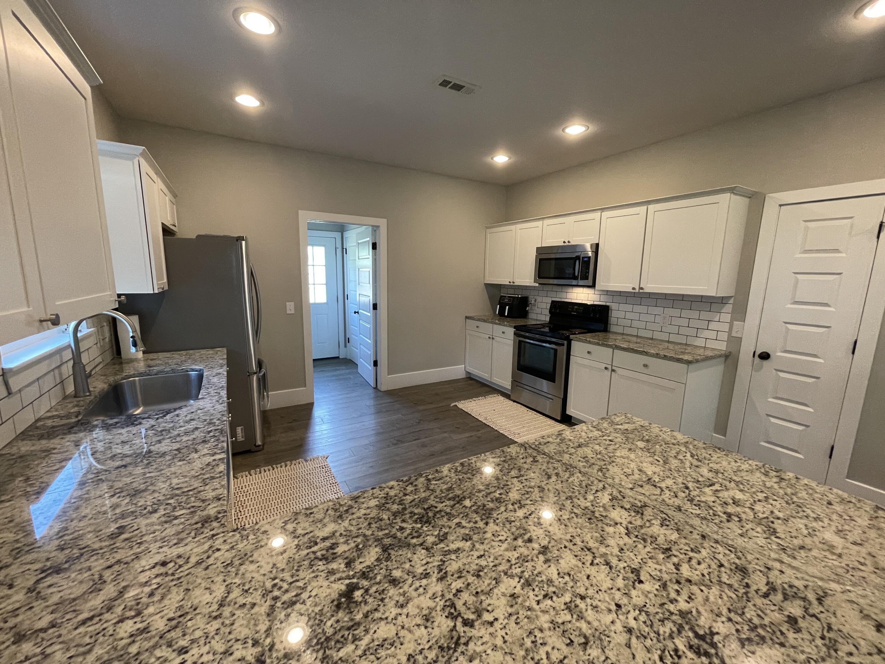 123 Park Valley Court Property Photo 14