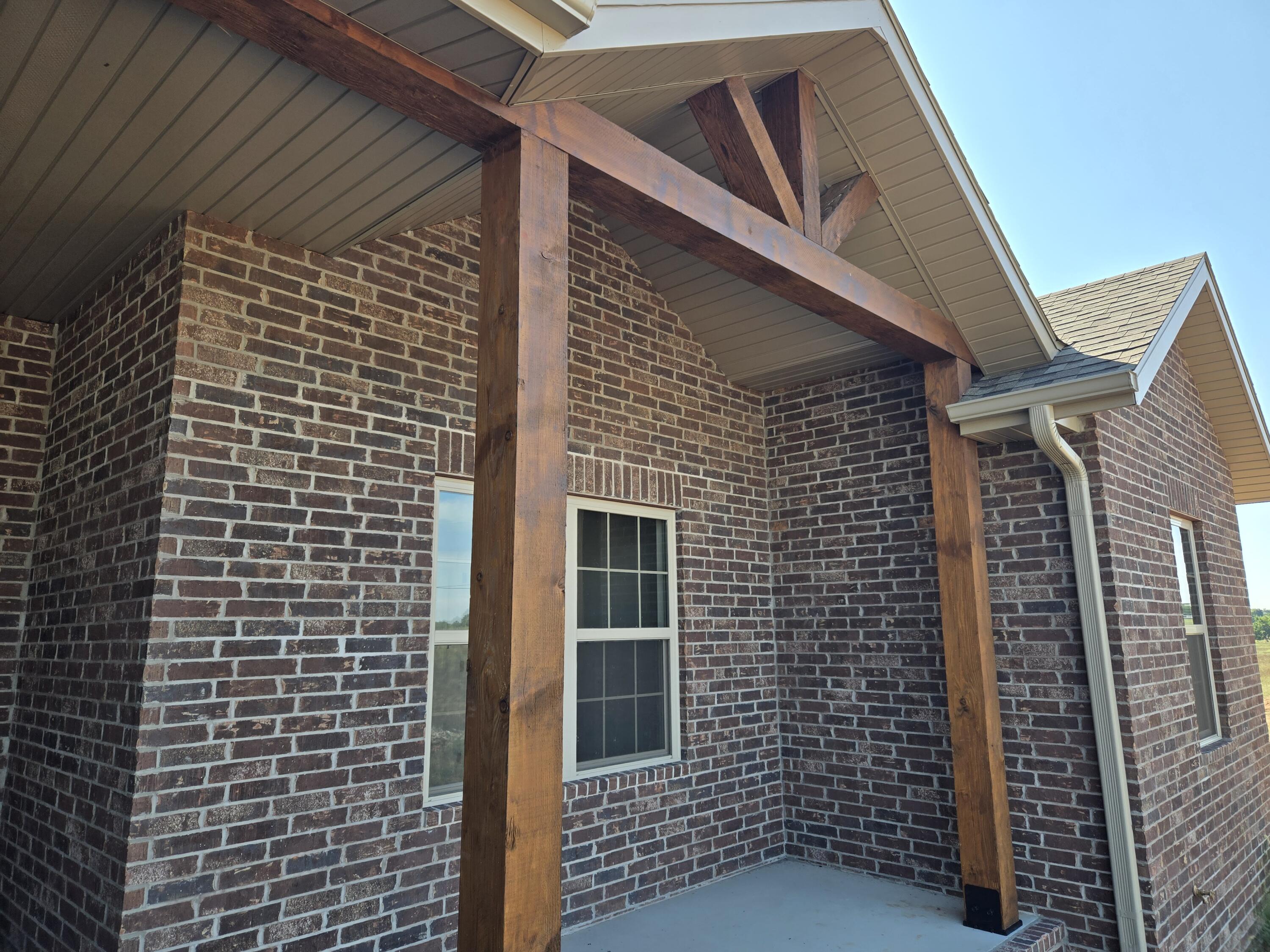 1040 Napper Road Property Photo 5