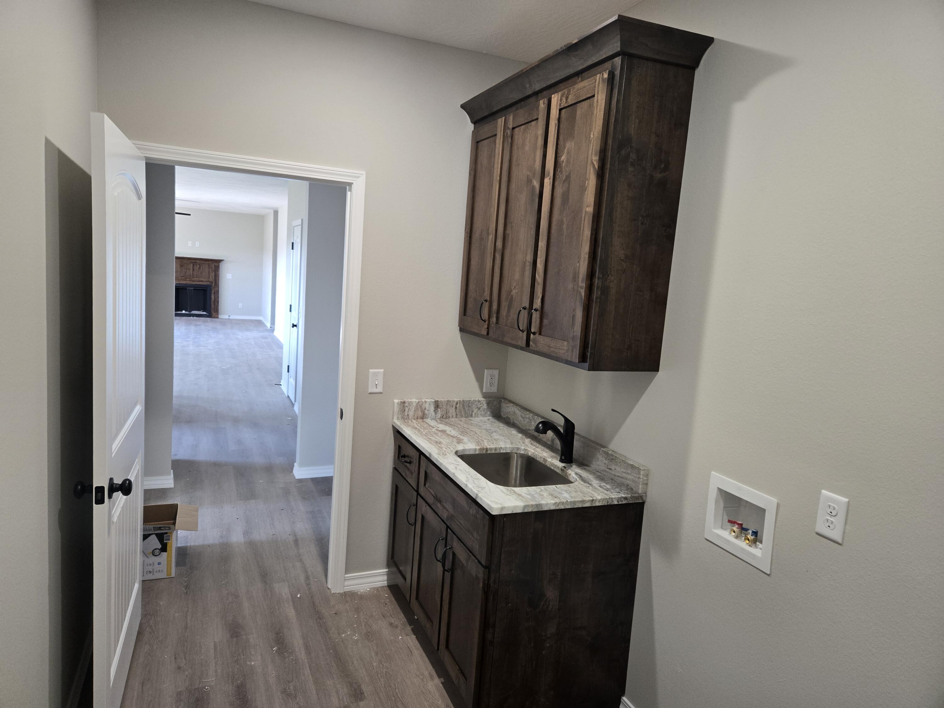 1040 Napper Road Property Photo 11